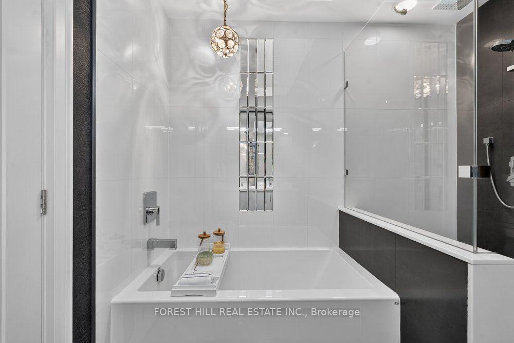 Photo 25 of 167A Aldercrest Road, Etobicoke, Alderwood — HOMEH