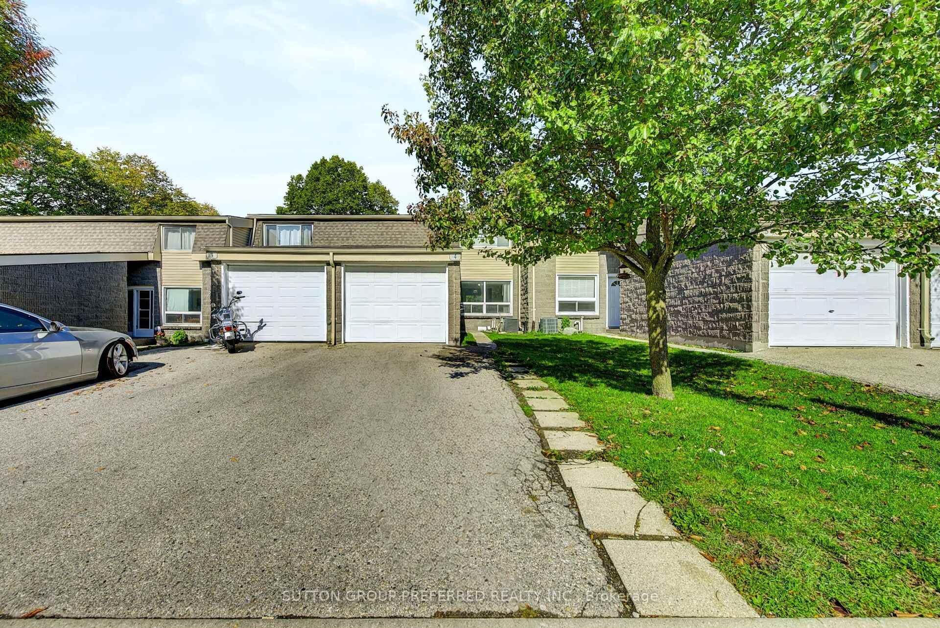 Photo 3 of Unit 4, 1460 Limberlost Road, London, North I — HOMEH