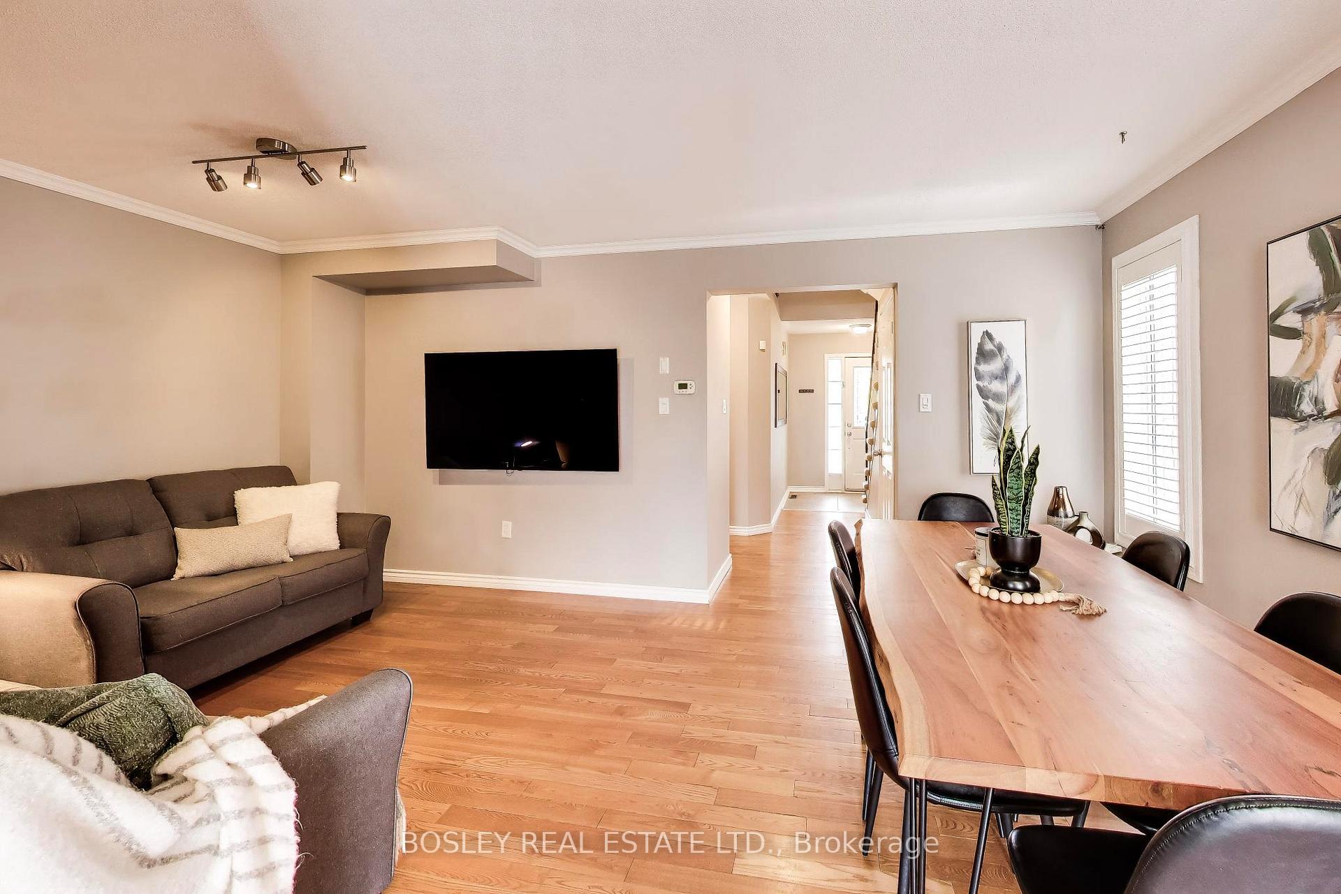 Photo 6 of 57 Longueuil Place, Whitby, Pringle Creek — HOMEH