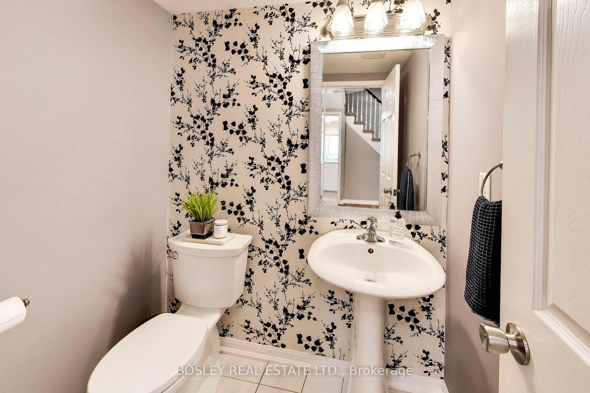 Photo 10 of 57 Longueuil Place, Whitby, Pringle Creek — HOMEH
