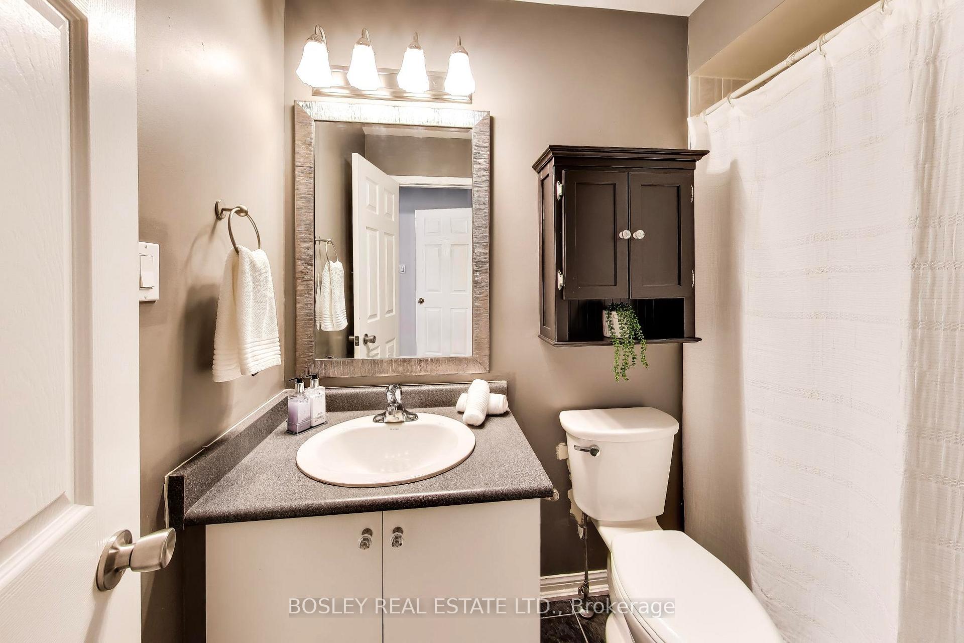 Photo 14 of 57 Longueuil Place, Whitby, Pringle Creek — HOMEH