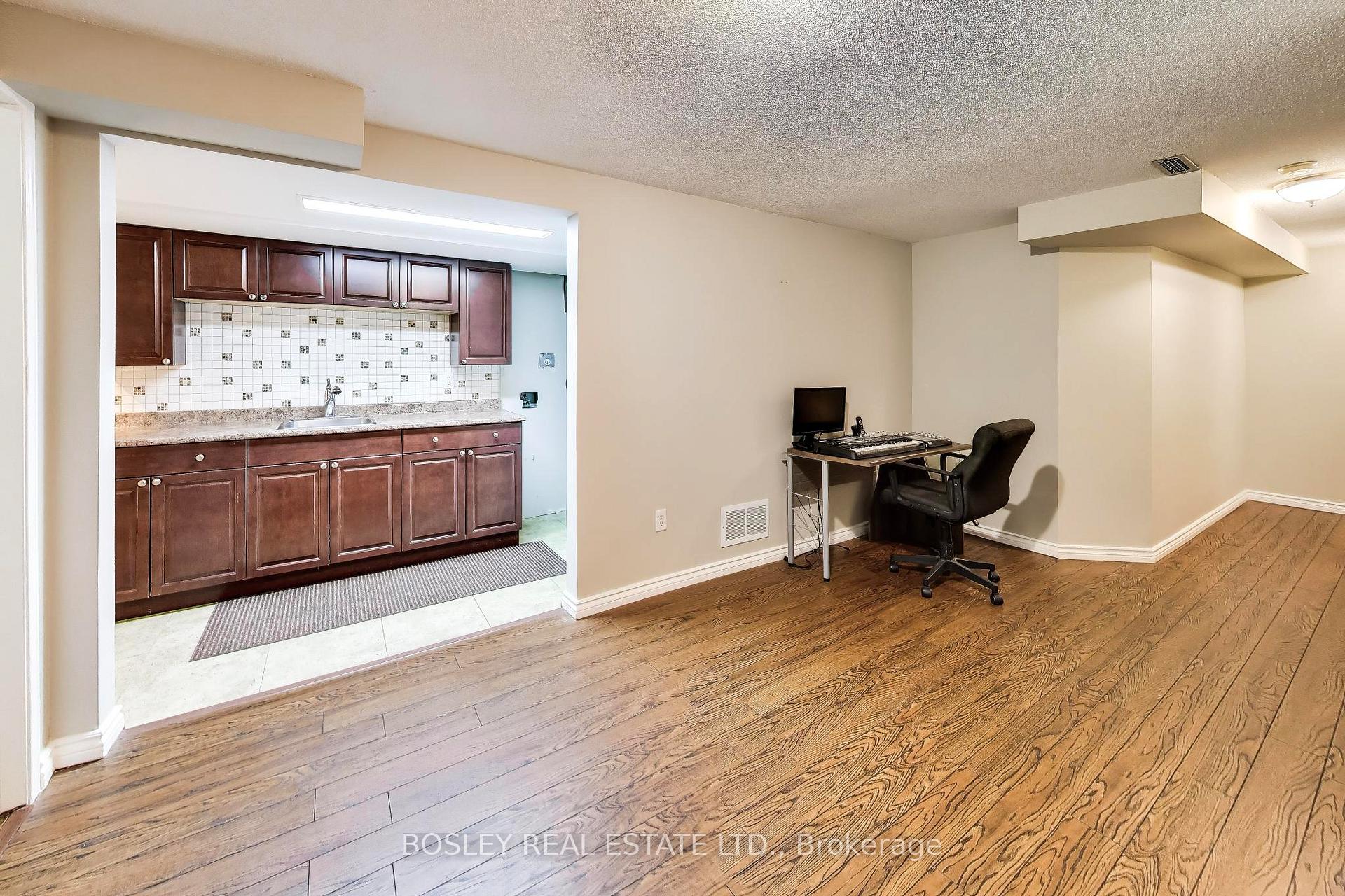 Photo 22 of 57 Longueuil Place, Whitby, Pringle Creek — HOMEH