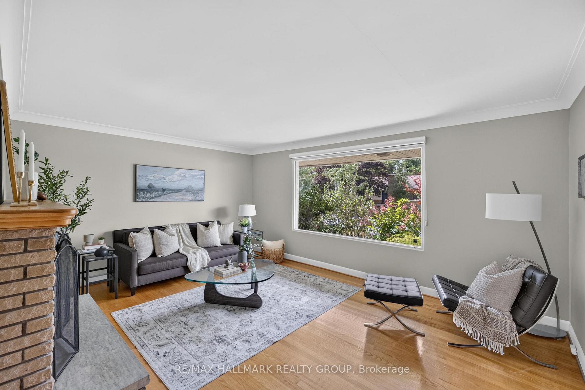 Photo 6 of 811 Iroquois Road, Ottawa, McKellar Heights/Glabar Park — HOMEH