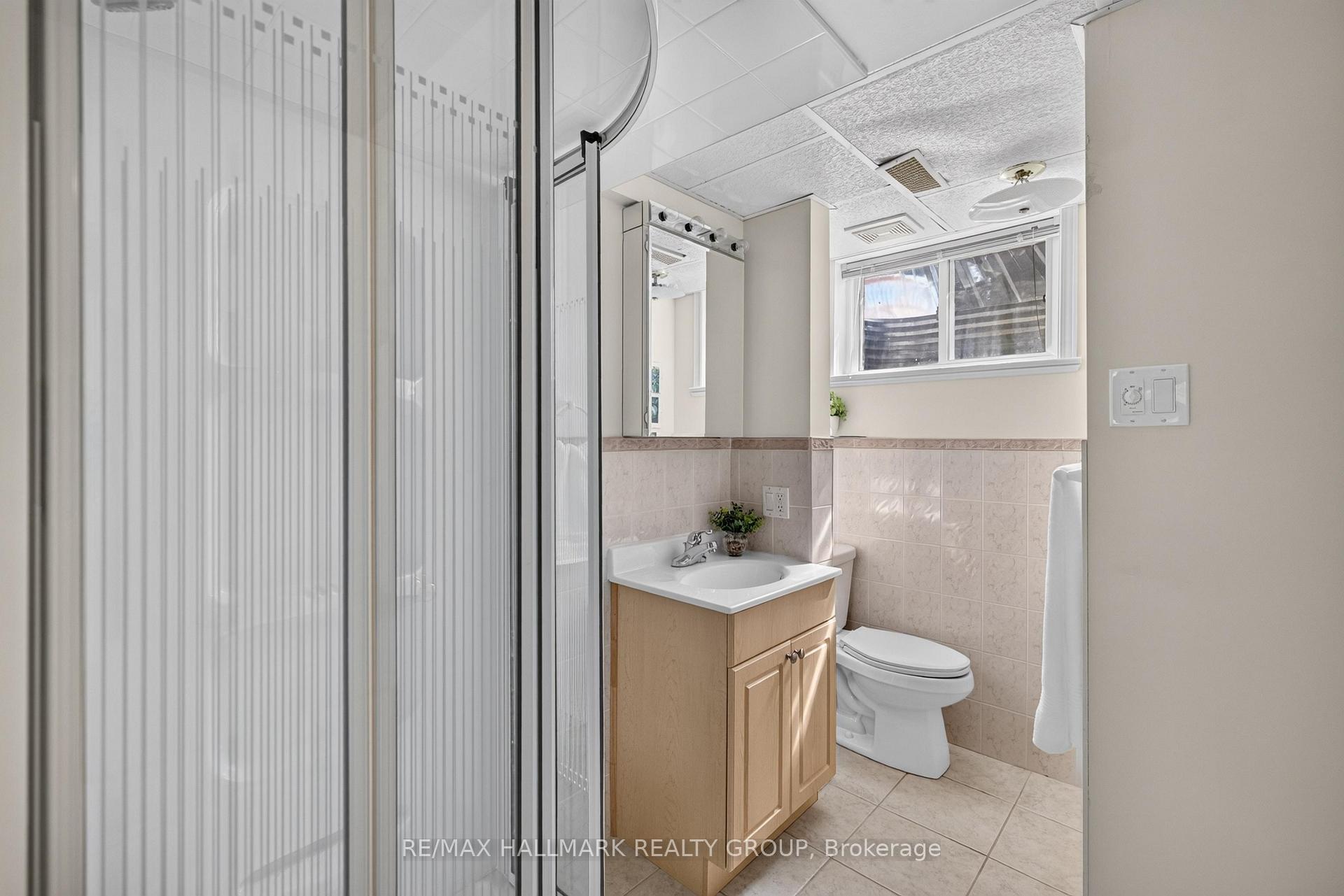 Photo 27 of 811 Iroquois Road, Ottawa, McKellar Heights/Glabar Park — HOMEH