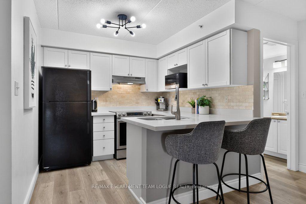 Photo 12 of Unit 306, 2065 Appleby Line, Burlington, Orchard — HOMEH