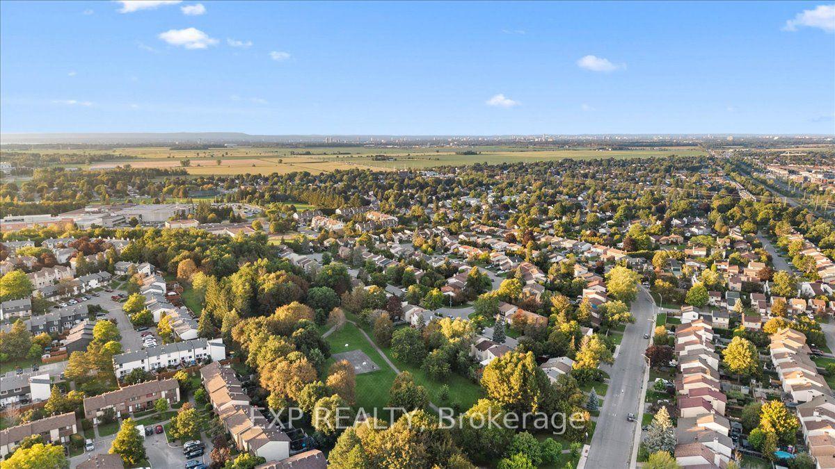 Photo 37 of 66 Tedwyn Drive, Ottawa, Barrhaven - Pheasant Run — HOMEH