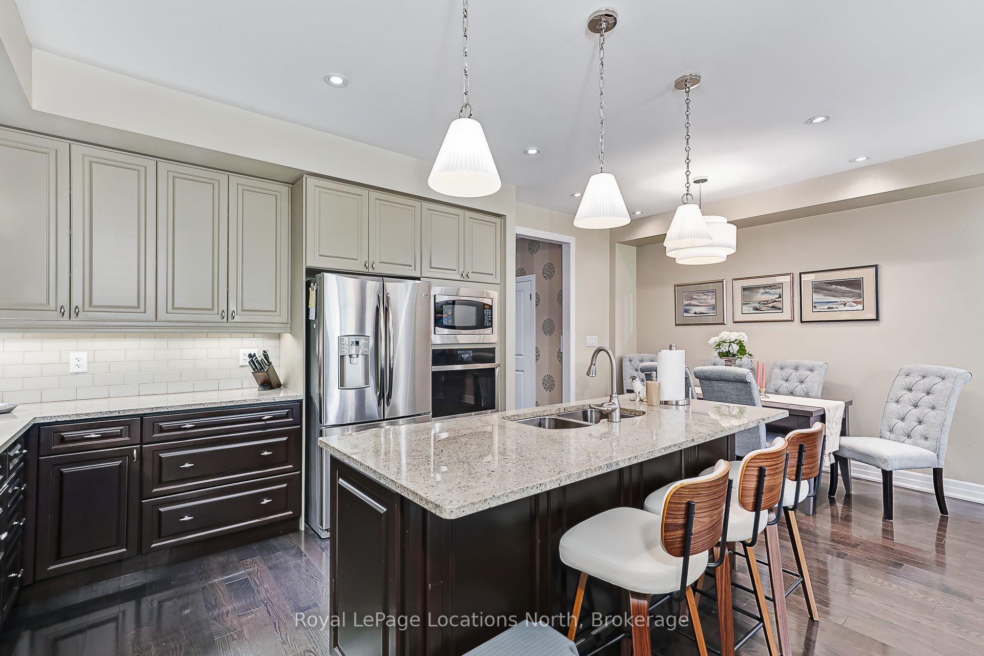 Photo 10 of 19 Collship Lane, Collingwood — HOMEH
