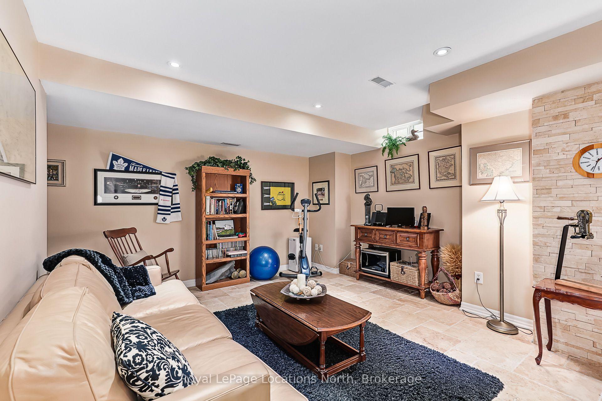 Photo 34 of 19 Collship Lane, Collingwood — HOMEH