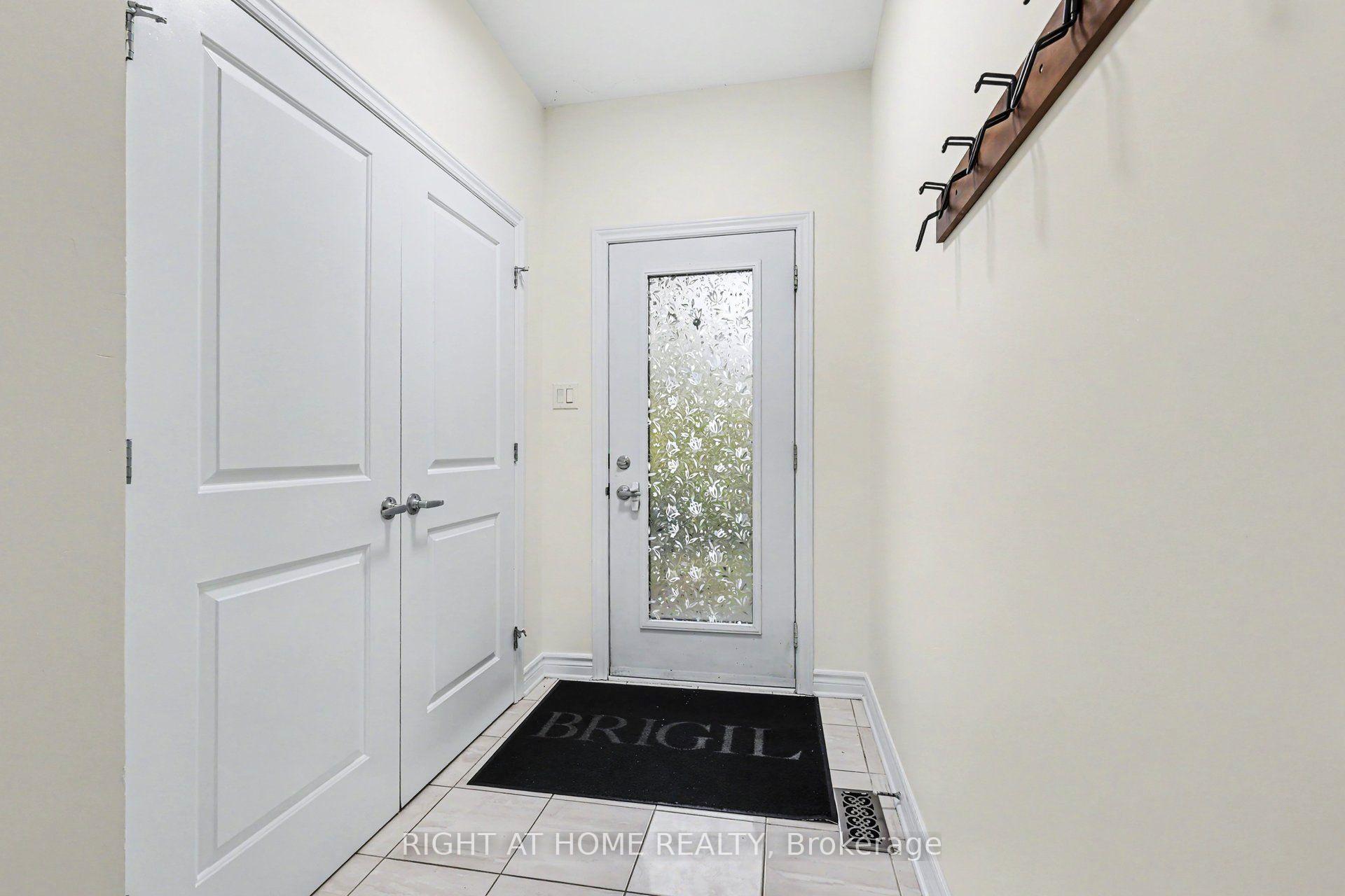 Photo 2 of 285 Munro Street, Carleton Place, Carleton Place — HOMEH