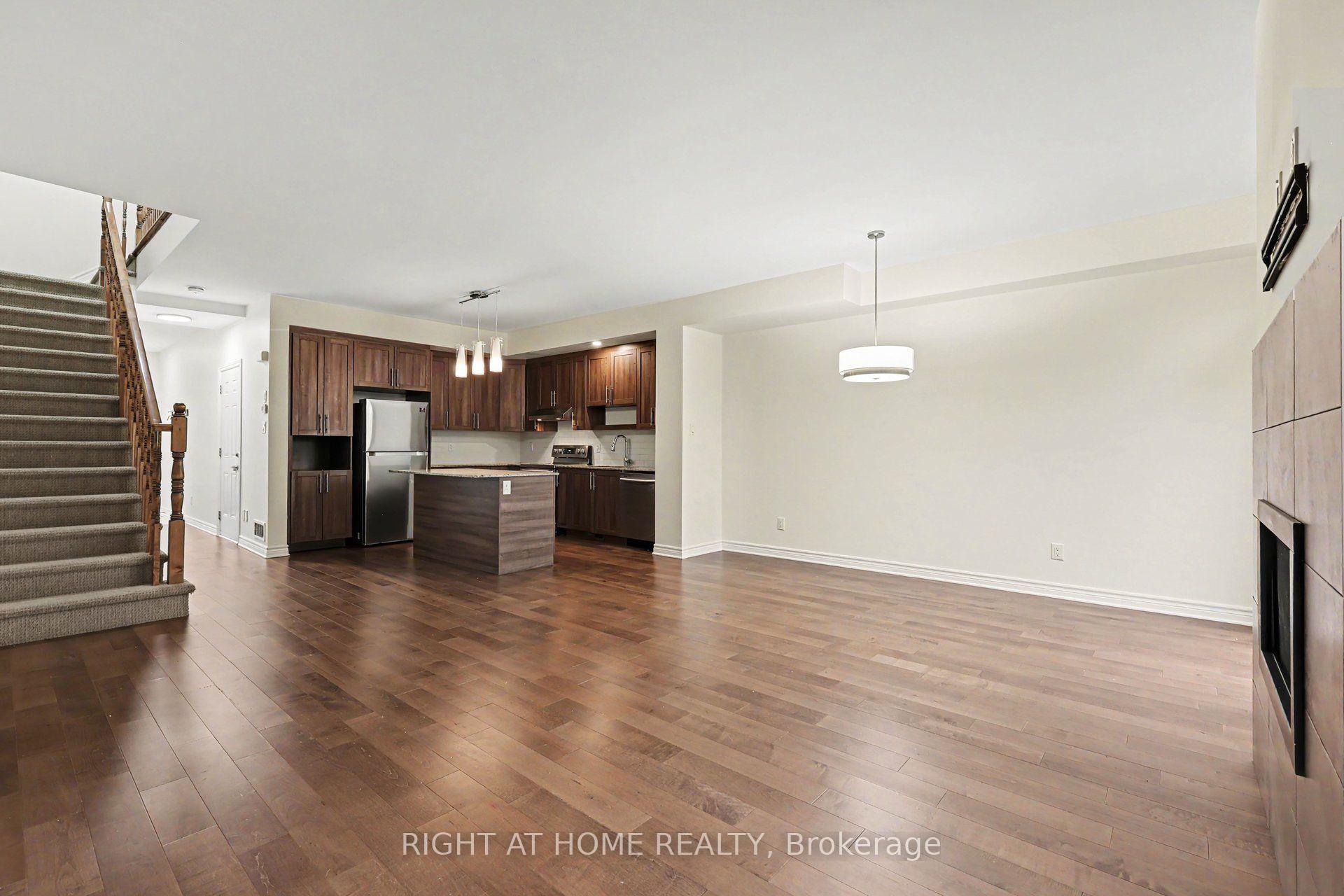 Photo 7 of 285 Munro Street, Carleton Place, Carleton Place — HOMEH