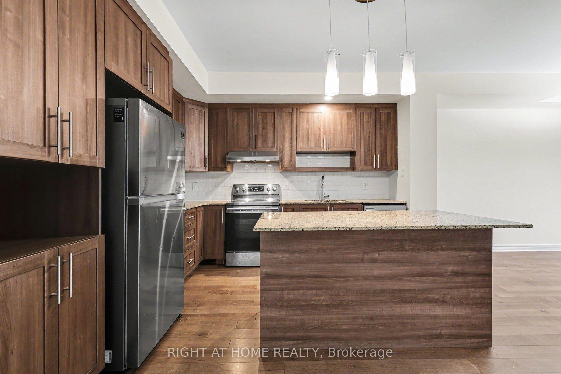 Photo 11 of 285 Munro Street, Carleton Place, Carleton Place — HOMEH