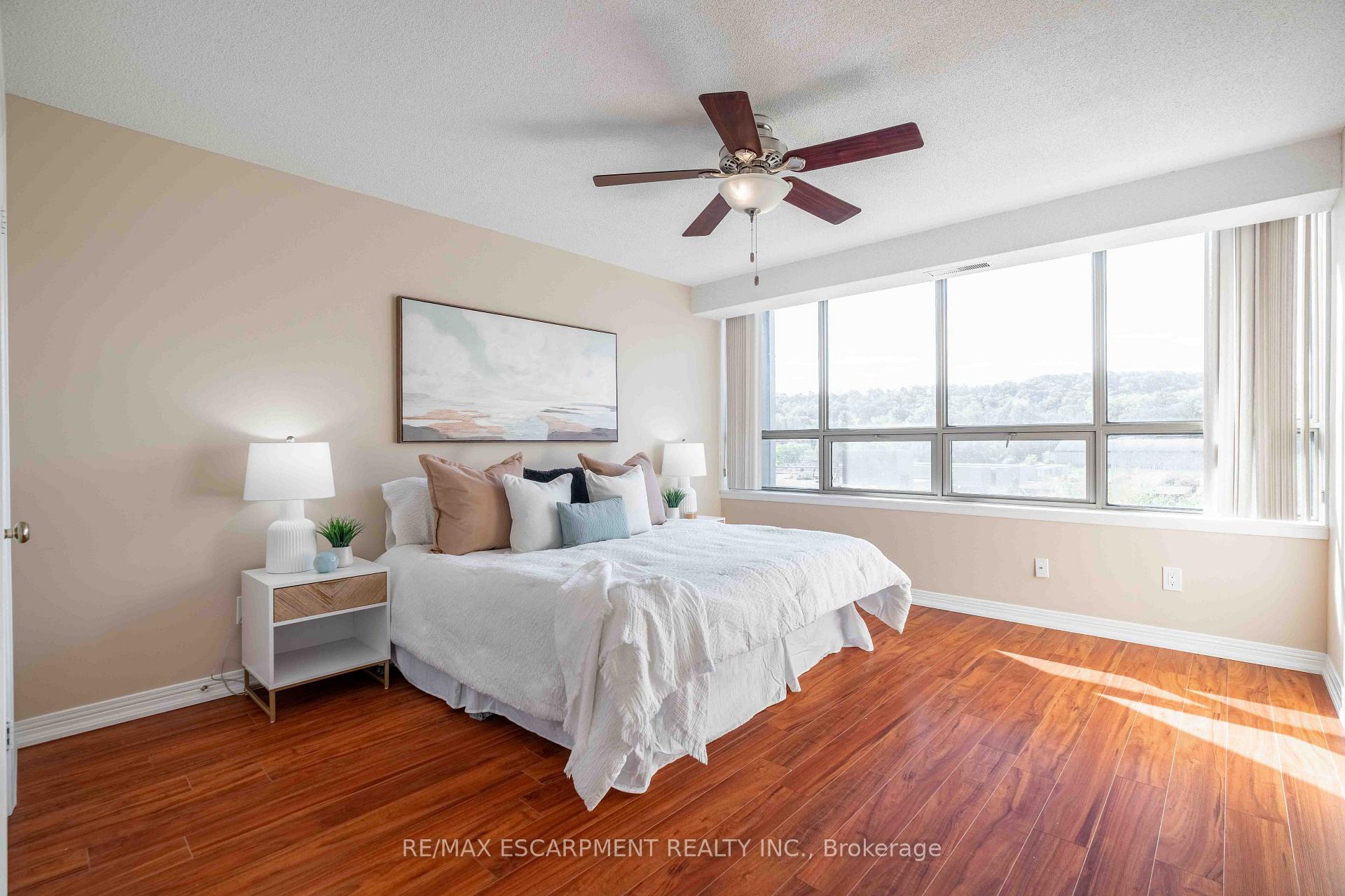 Photo 14 of Unit 6, 606 Village Green Boulevard, Hamilton, Stoney Creek — HOMEH