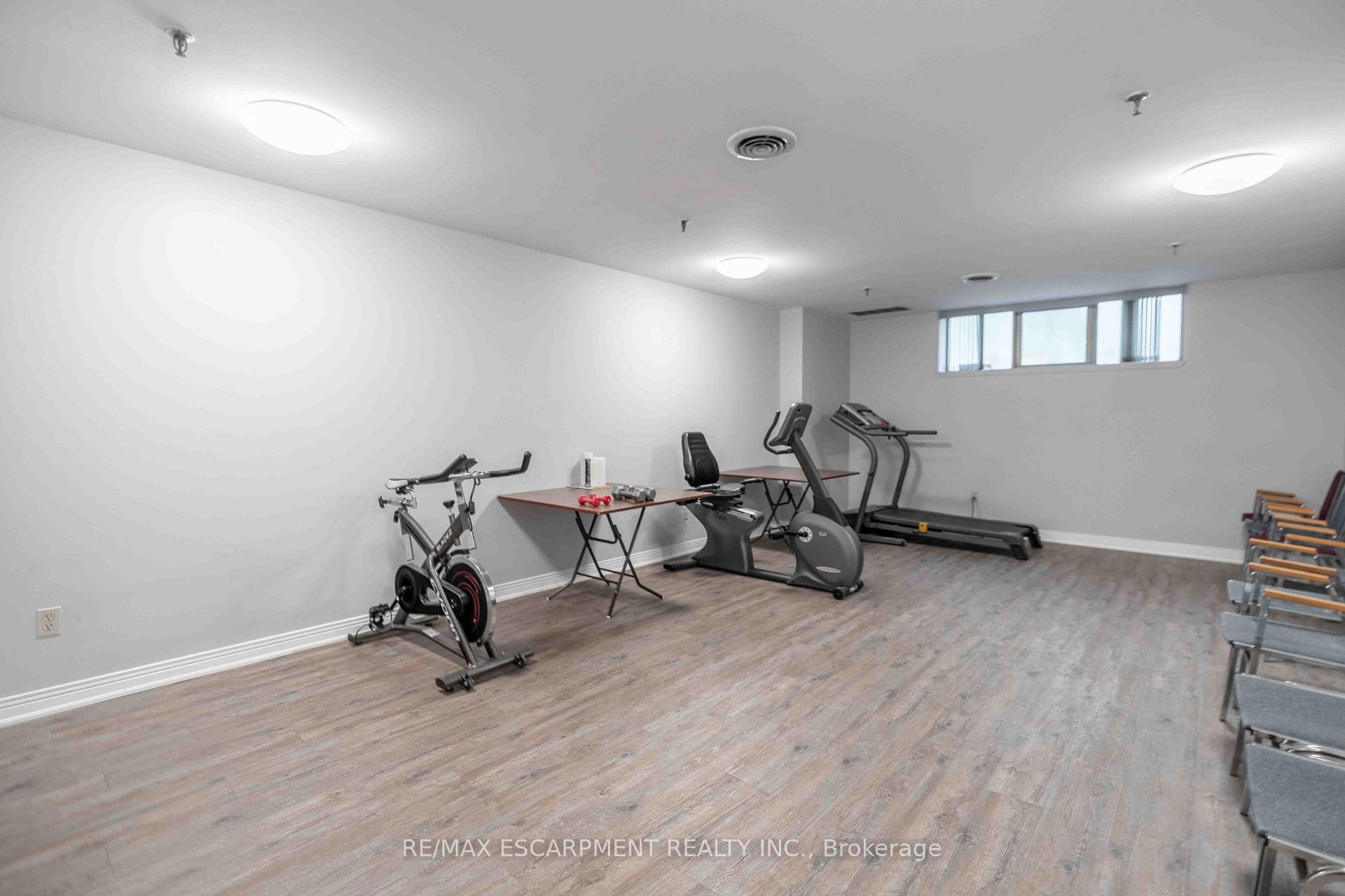 Photo 33 of Unit 6, 606 Village Green Boulevard, Hamilton, Stoney Creek — HOMEH