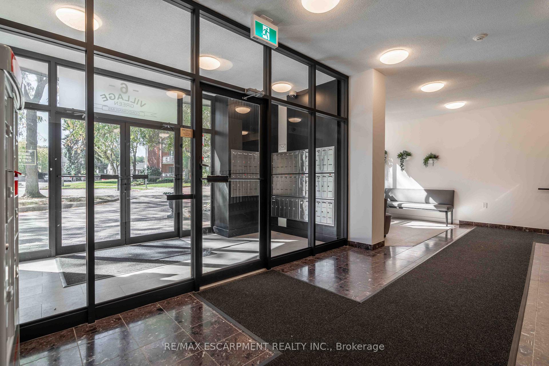 Photo 42 of Unit 6, 606 Village Green Boulevard, Hamilton, Stoney Creek — HOMEH