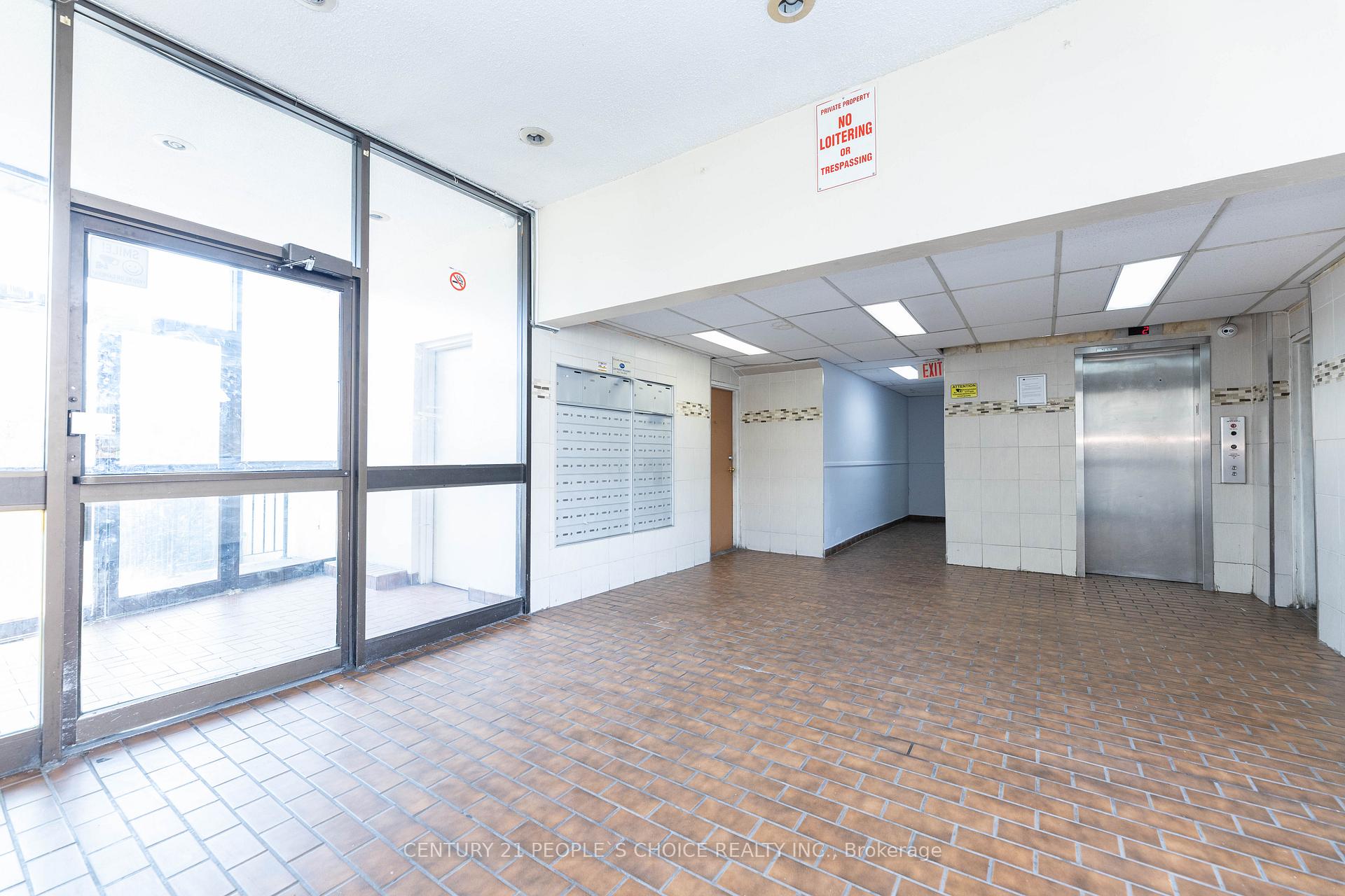 Photo 6 of Unit 116, 10 Eddystone Avenue, North York, Glenfield-Jane Heights — HOMEH
