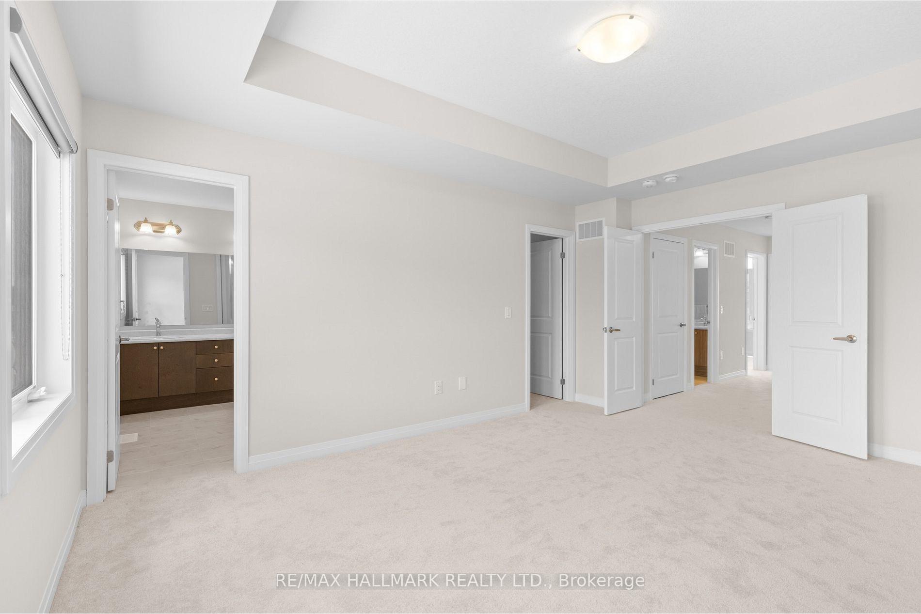 Photo 18 of 16 Crossmore Crescent, Cambridge, Westview — HOMEH