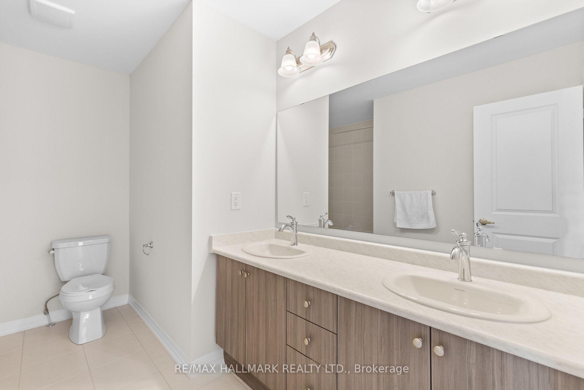 Photo 24 of 16 Crossmore Crescent, Cambridge, Westview — HOMEH