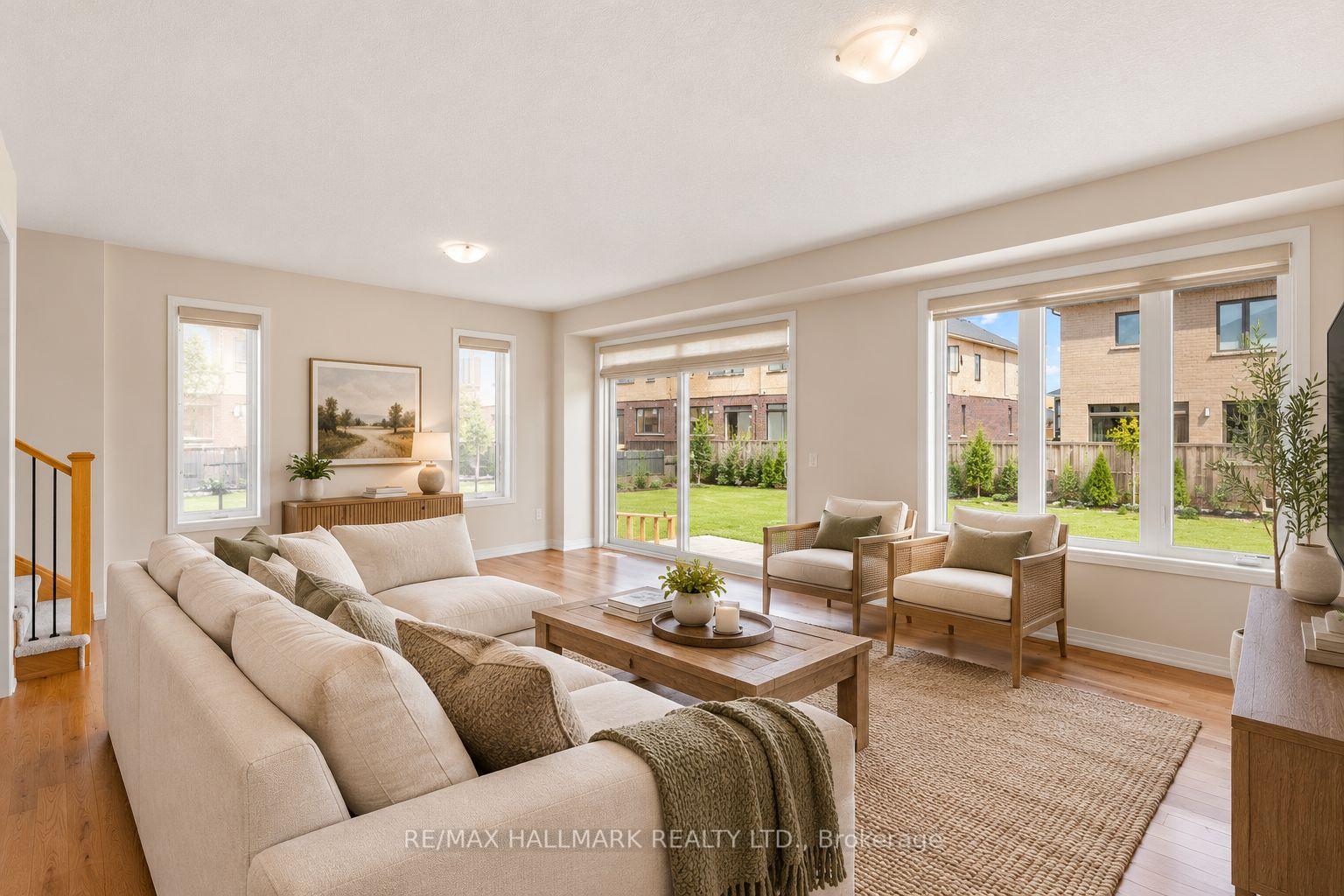 Photo 7 of 16 Crossmore Crescent, Cambridge, Westview — HOMEH