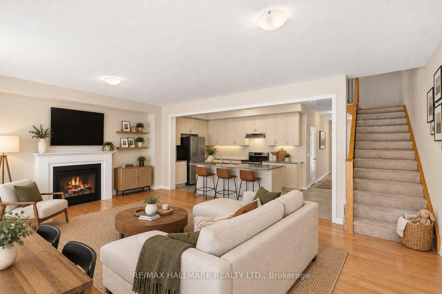 Photo 9 of 16 Crossmore Crescent, Cambridge, Westview — HOMEH
