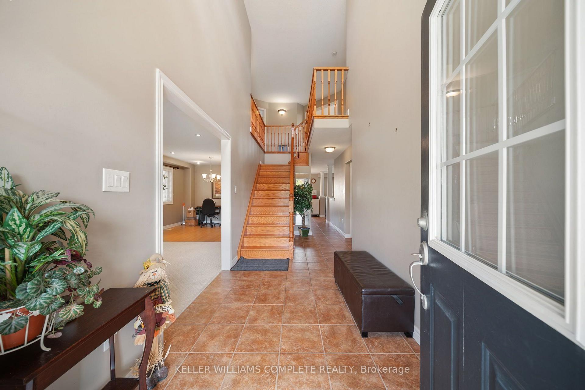 Photo 6 of 386 Old Mud Street, Hamilton, Stoney Creek Mountain — HOMEH