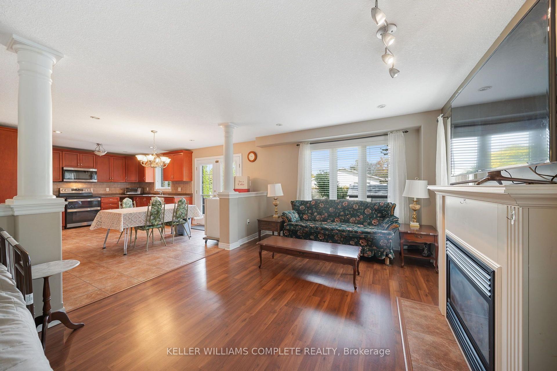 Photo 15 of 386 Old Mud Street, Hamilton, Stoney Creek Mountain — HOMEH