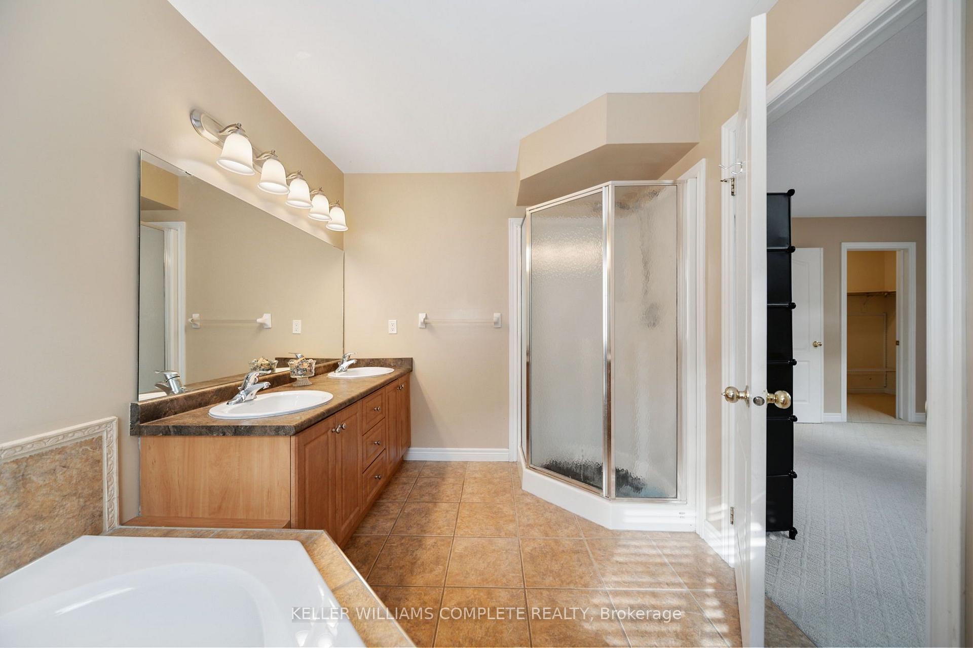 Photo 23 of 386 Old Mud Street, Hamilton, Stoney Creek Mountain — HOMEH