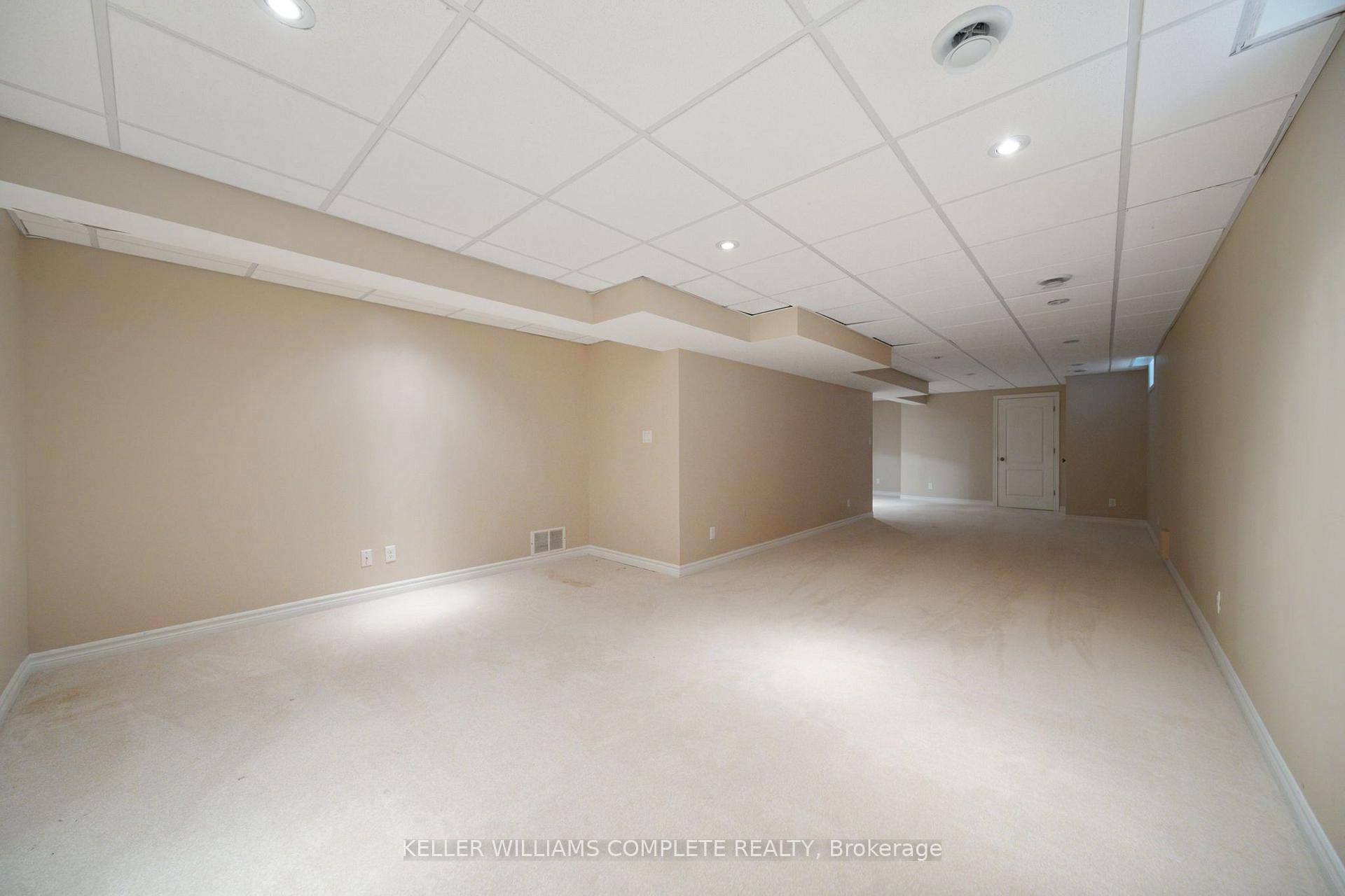 Photo 35 of 386 Old Mud Street, Hamilton, Stoney Creek Mountain — HOMEH