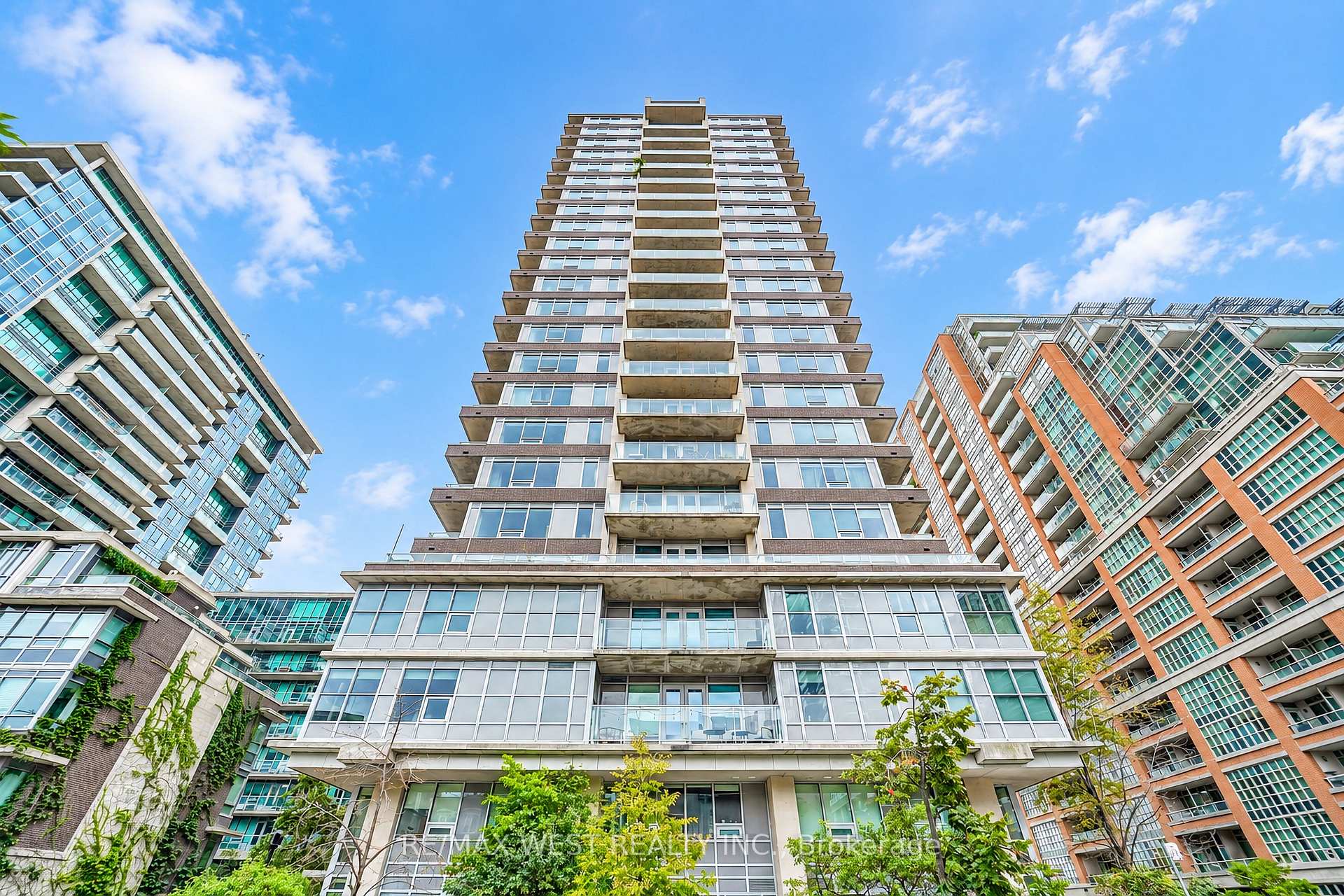 Photo of Unit 1705, 59 East Liberty Street