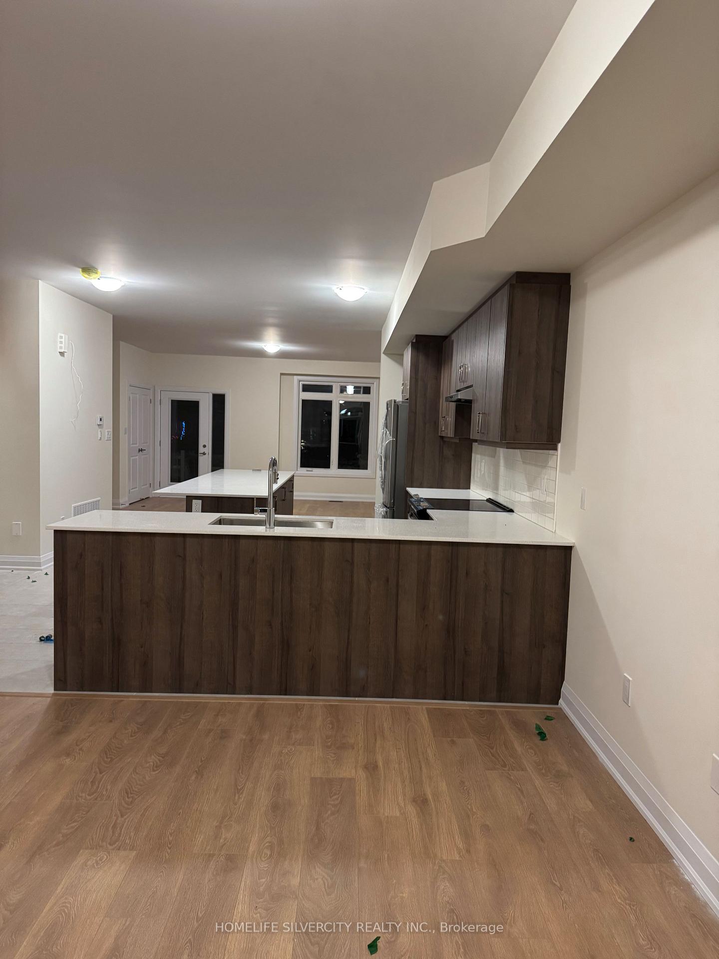 Photo 2 of 125 Seguin Street, Richmond Hill, Oak Ridges — HOMEH