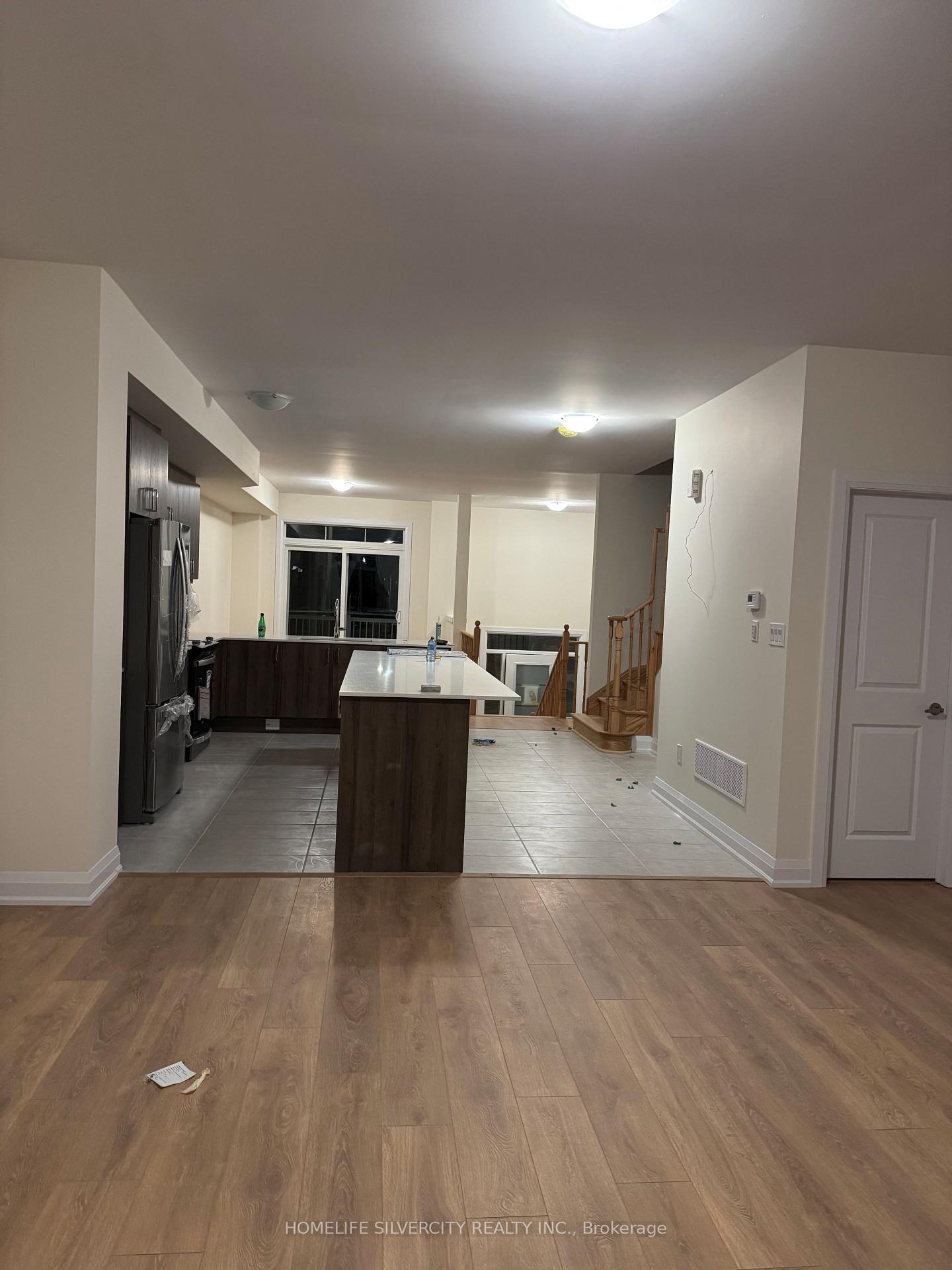 Photo 3 of 125 Seguin Street, Richmond Hill, Oak Ridges — HOMEH