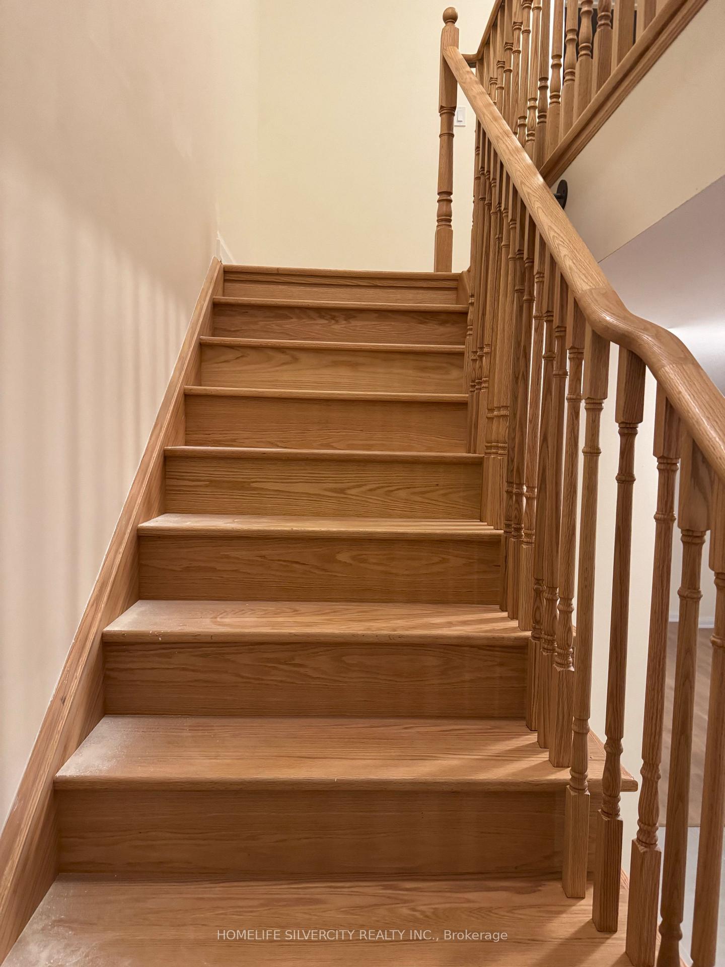 Photo 4 of 125 Seguin Street, Richmond Hill, Oak Ridges — HOMEH
