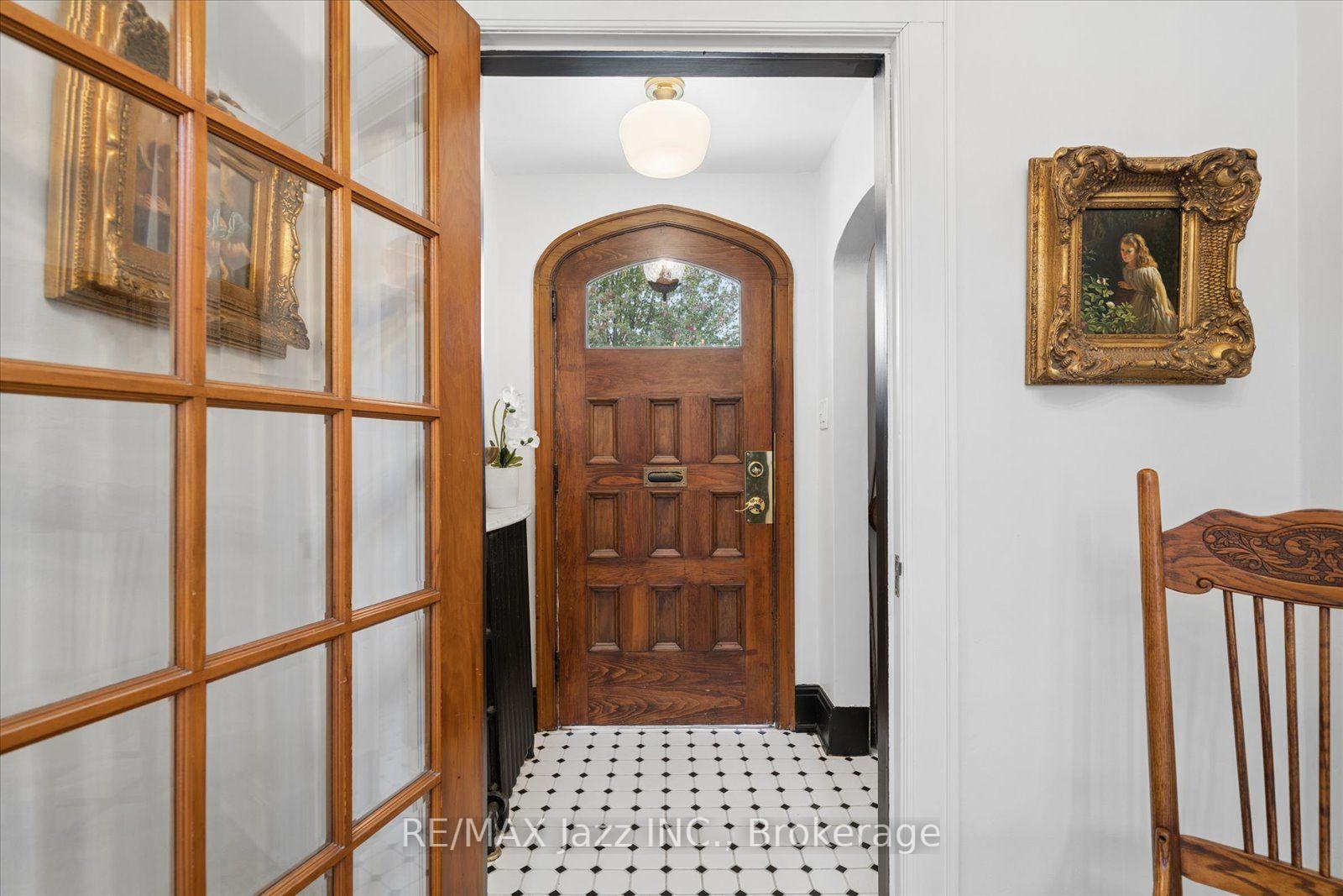 Photo 7 of 621 Masson Street, Oshawa, O'Neill — HOMEH