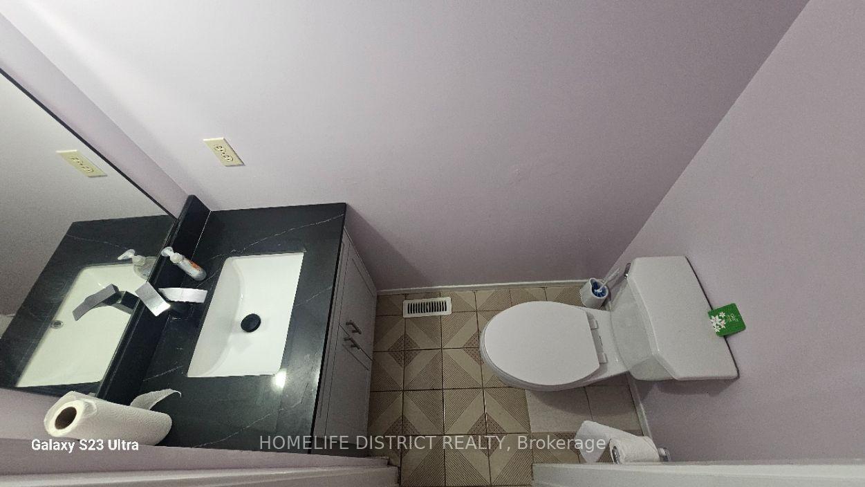 Photo 3 of 72 Stather Crescent, Markham, Milliken Mills East — HOMEH