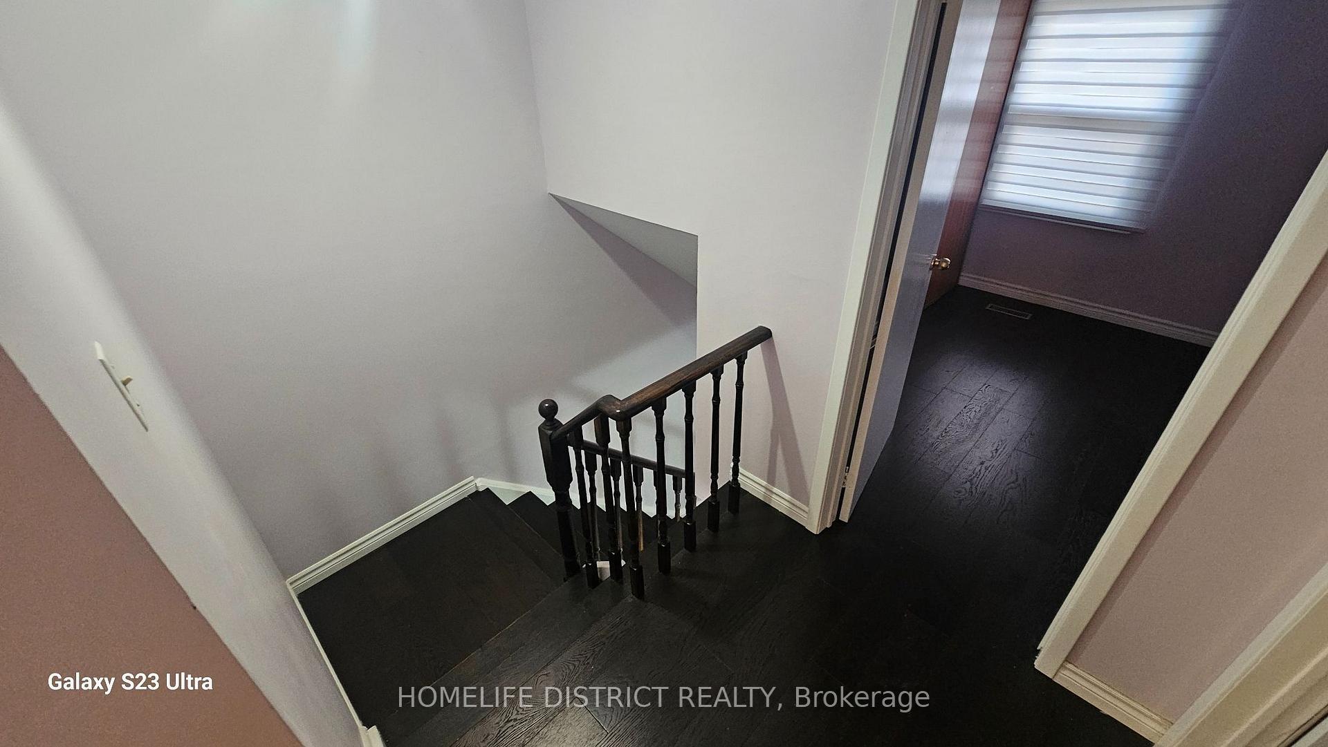 Photo 7 of 72 Stather Crescent, Markham, Milliken Mills East — HOMEH