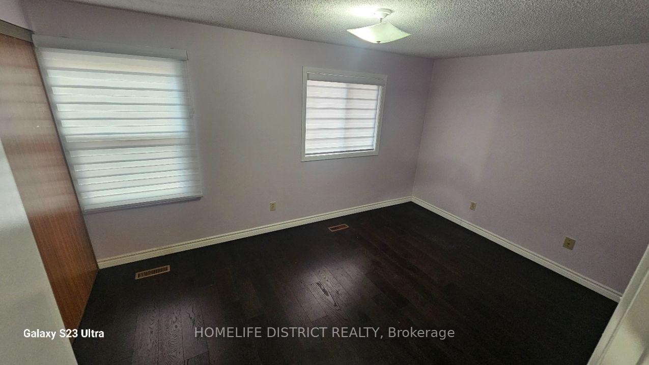 Photo 8 of 72 Stather Crescent, Markham, Milliken Mills East — HOMEH
