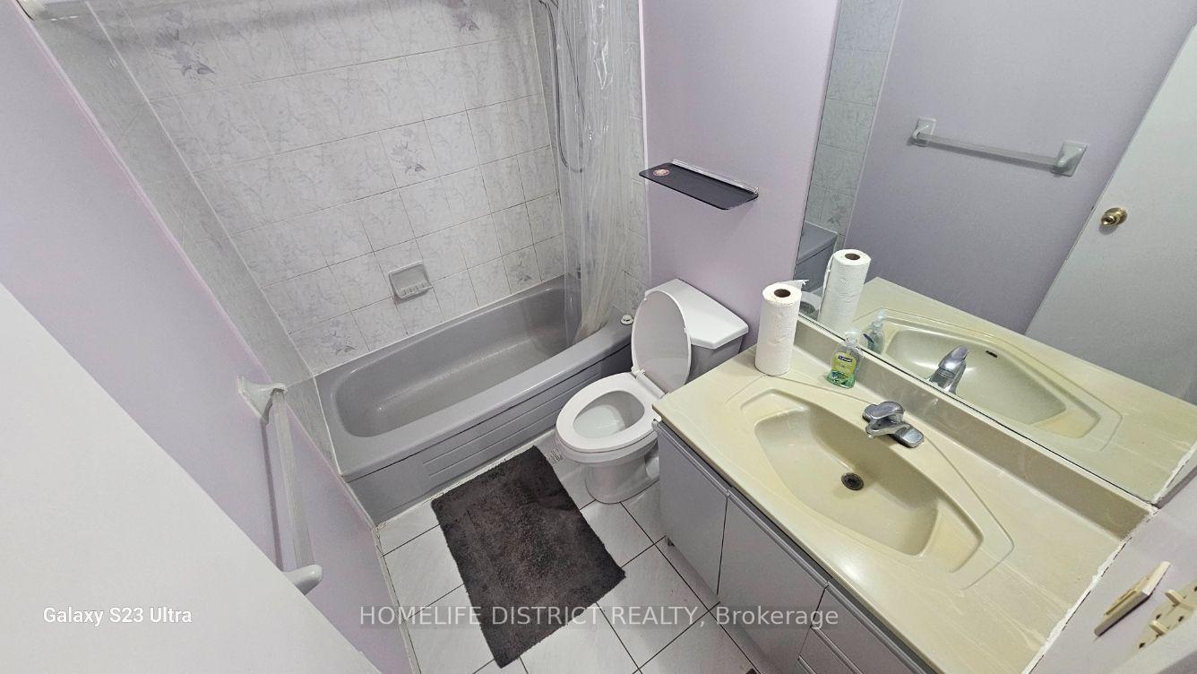 Photo 10 of 72 Stather Crescent, Markham, Milliken Mills East — HOMEH