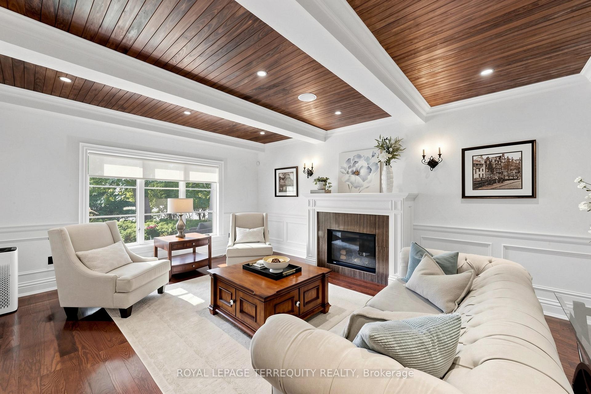 Photo 3 of 17 Jeremy Drive, Markham, Unionville — HOMEH