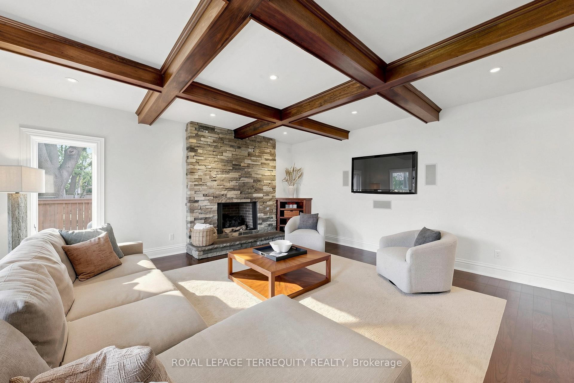Photo 6 of 17 Jeremy Drive, Markham, Unionville — HOMEH