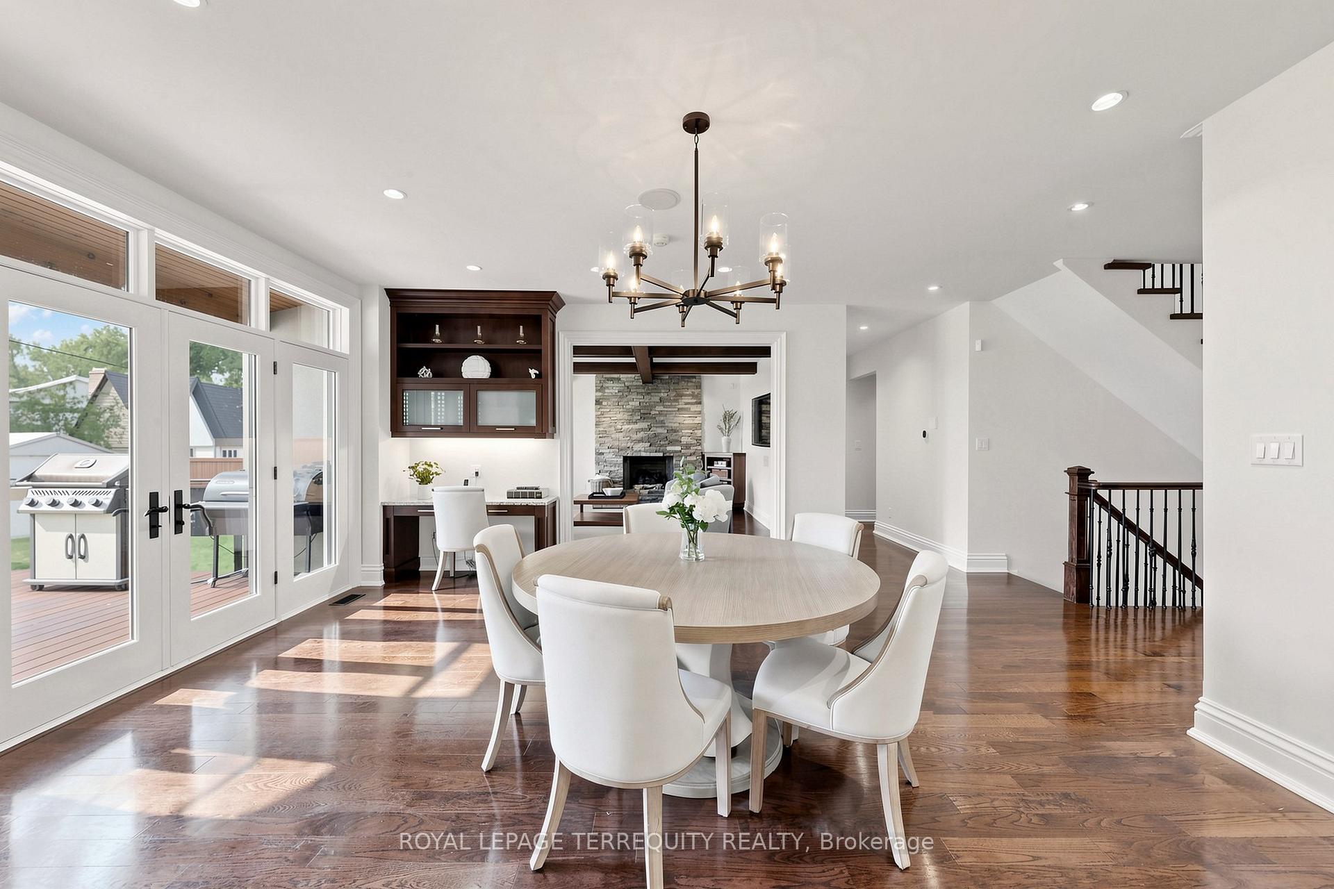 Photo 10 of 17 Jeremy Drive, Markham, Unionville — HOMEH