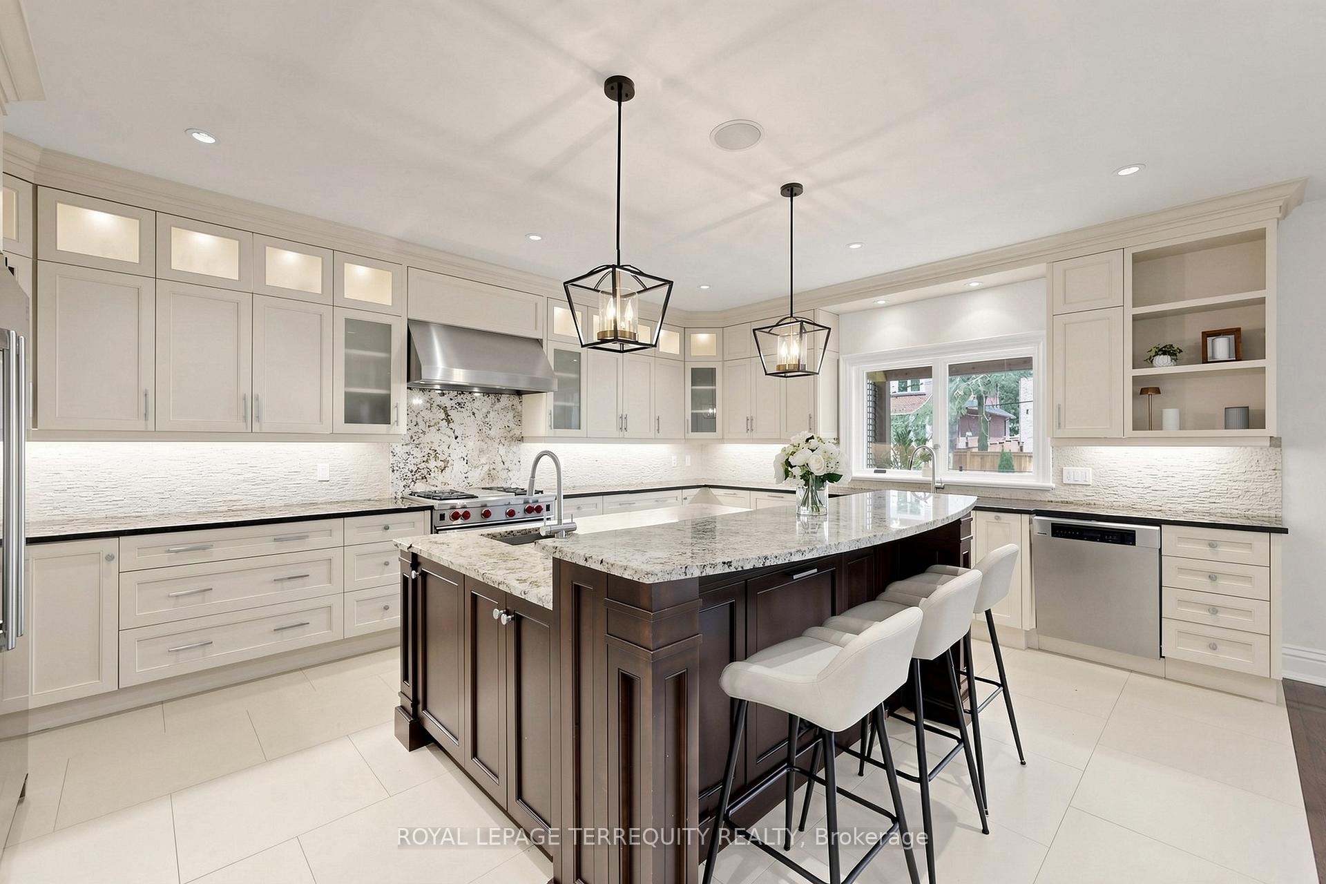 Photo 13 of 17 Jeremy Drive, Markham, Unionville — HOMEH