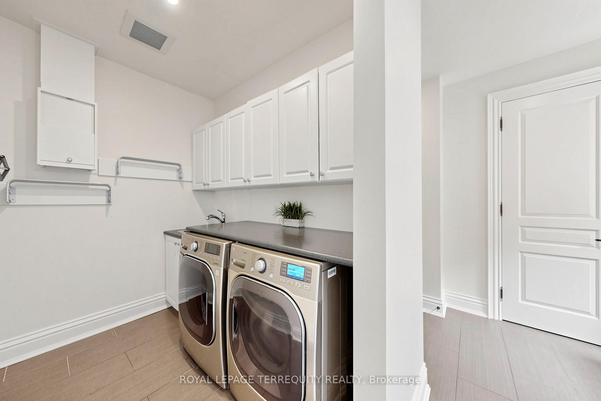 Photo 16 of 17 Jeremy Drive, Markham, Unionville — HOMEH