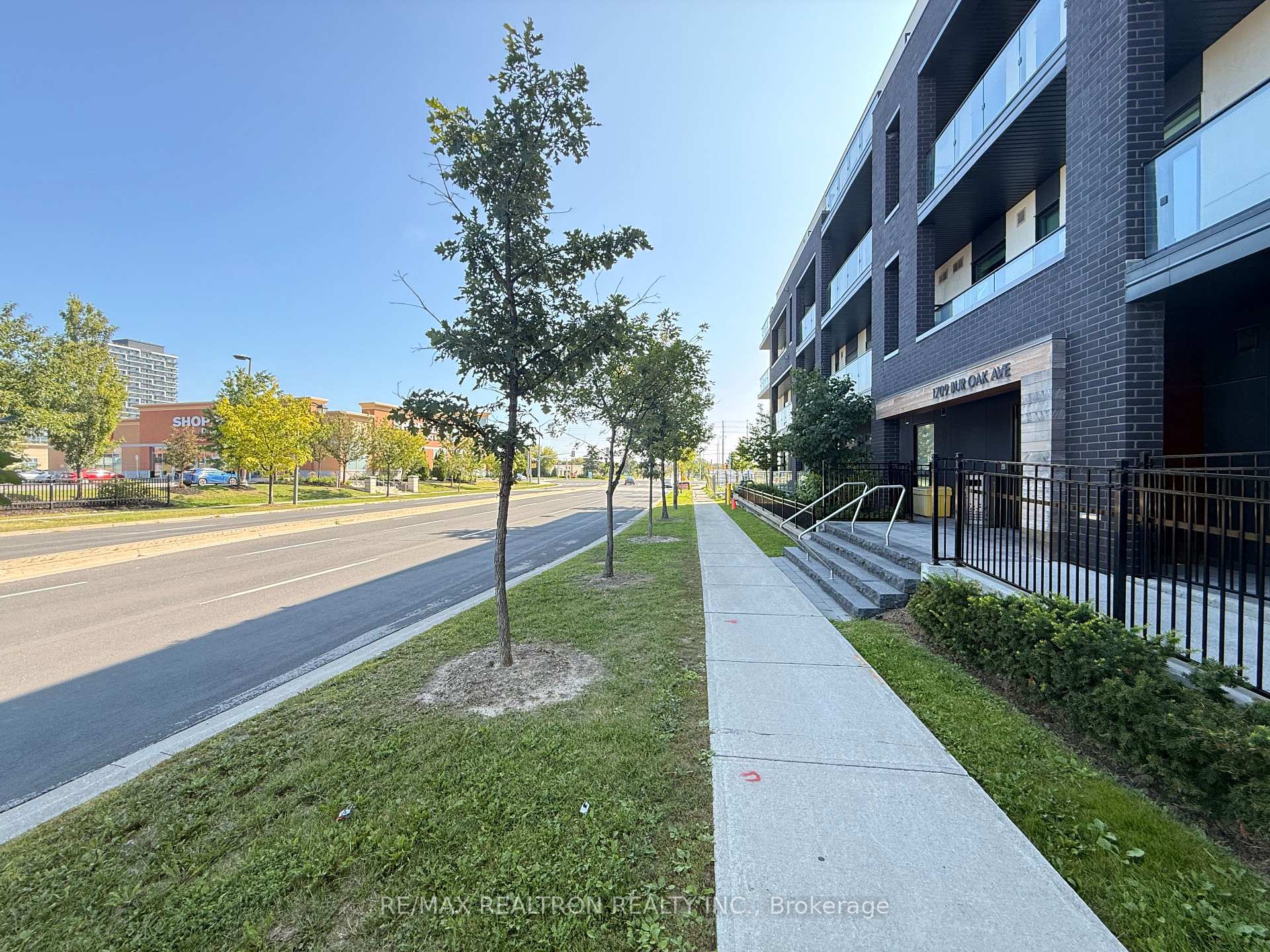 Photo 4 of Unit 509, 1709 Bur Oak Avenue, Markham, Wismer — HOMEH