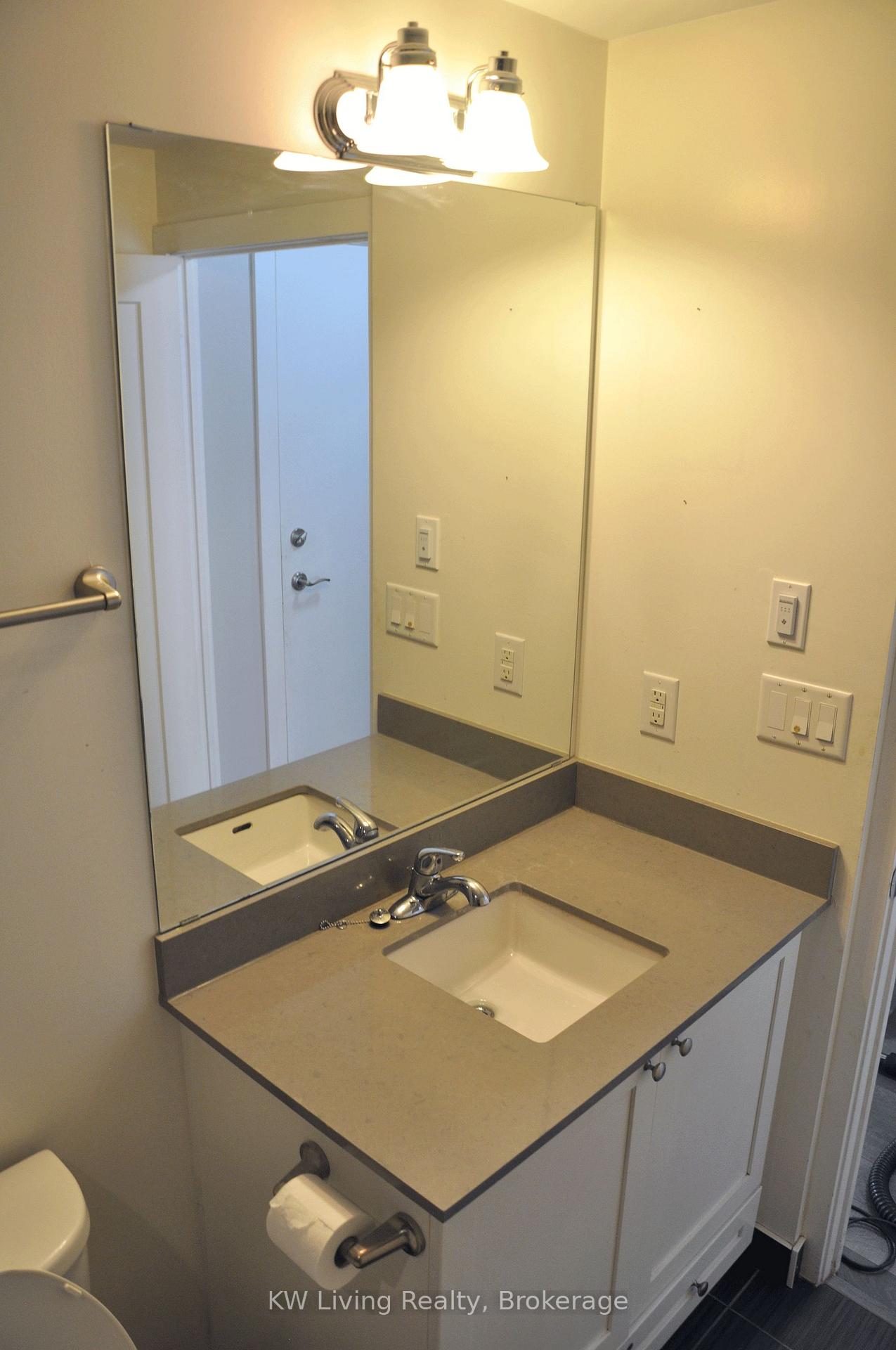Photo 4 of Unit 305, 28 Prince Regent Street, Markham, Cathedraltown — HOMEH