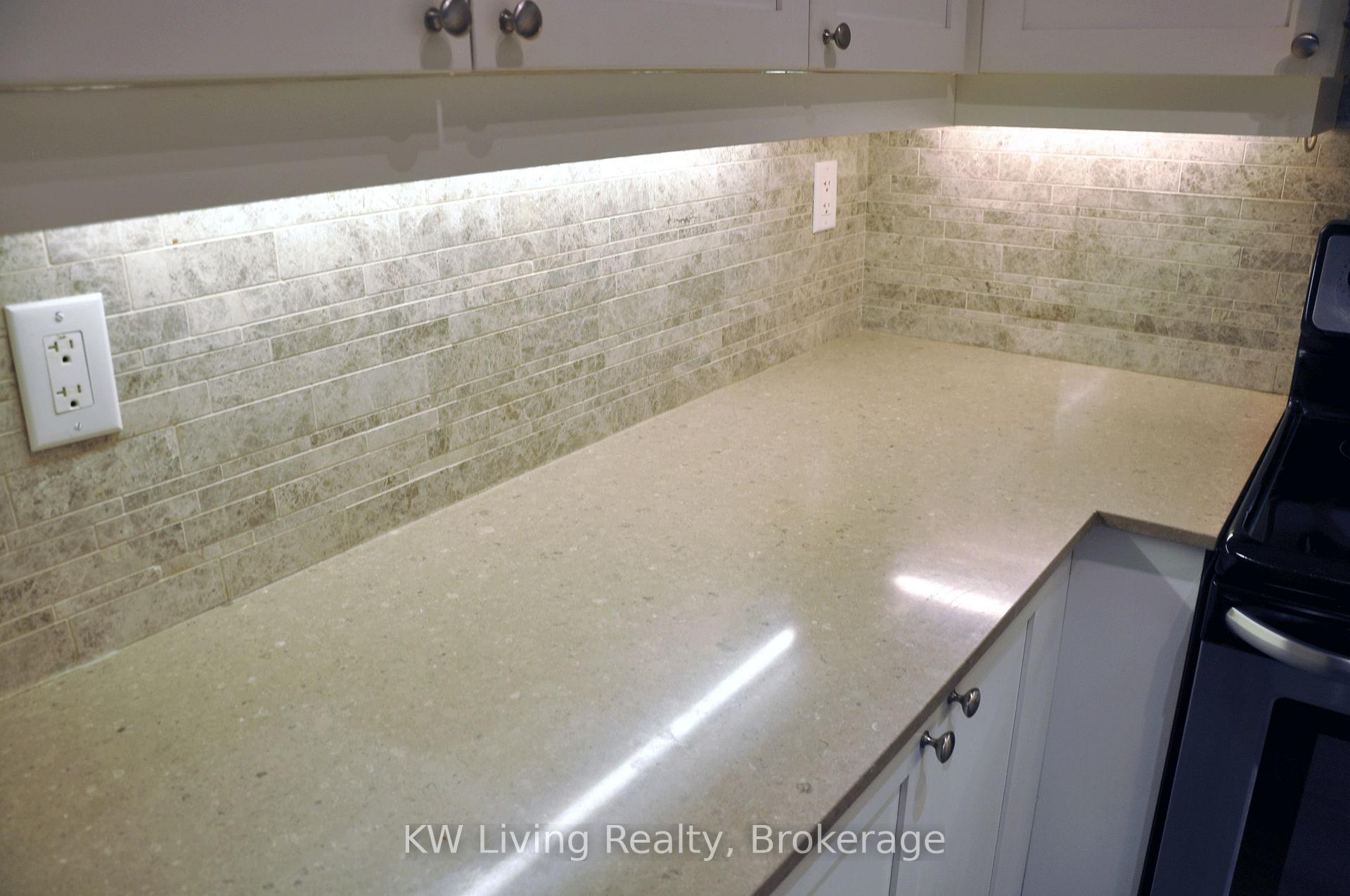 Photo 13 of Unit 305, 28 Prince Regent Street, Markham, Cathedraltown — HOMEH