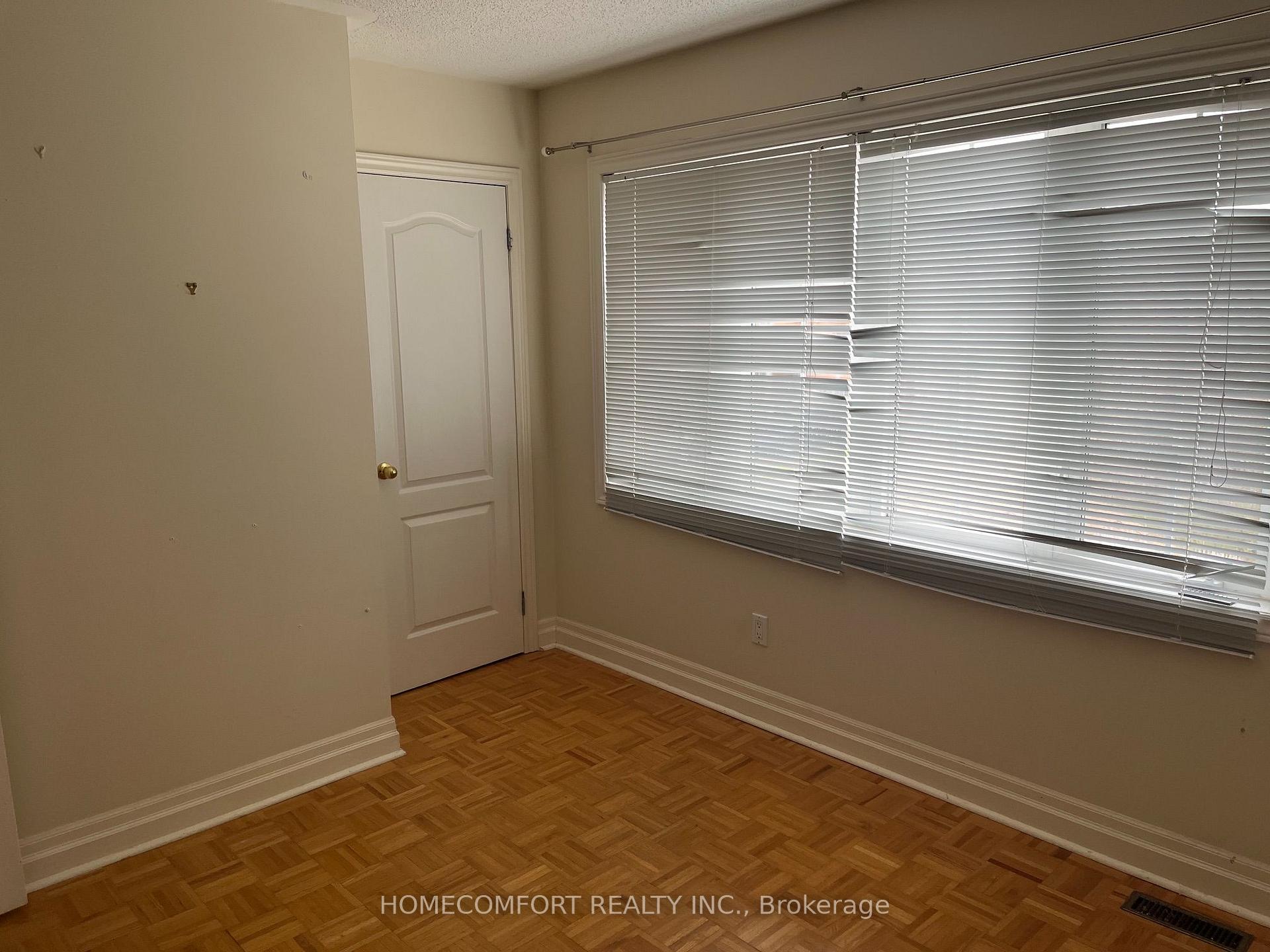 Photo 7 of 22 Amparo Drive, Vaughan, Vellore Village — HOMEH