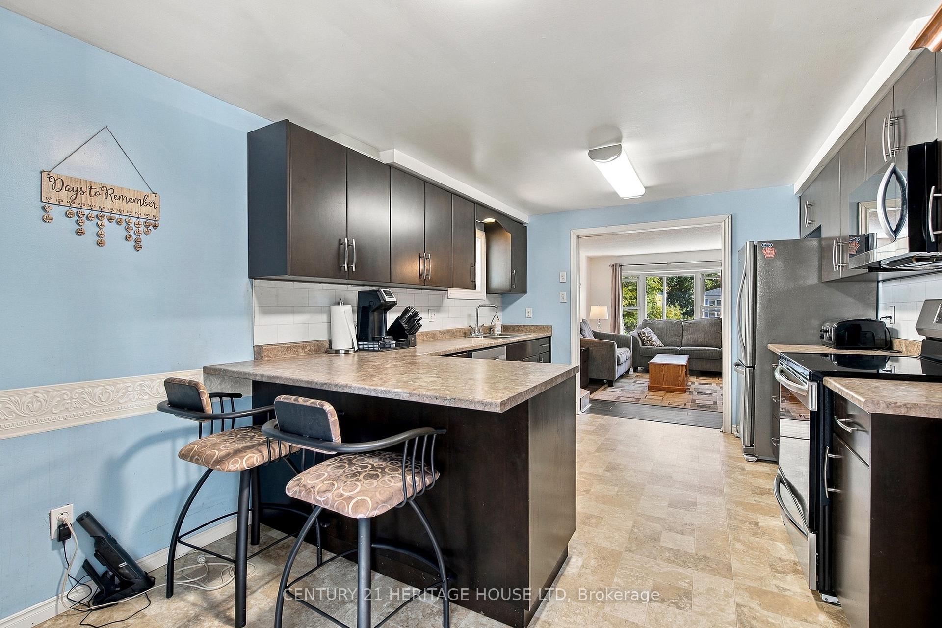 Photo 15 of 664 Hillview Road, Cambridge, Preston North — HOMEH