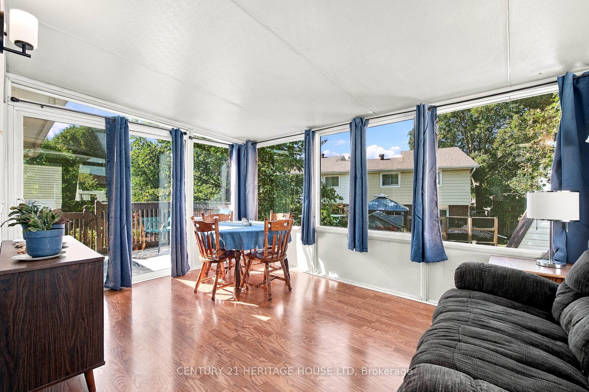 Photo 16 of 664 Hillview Road, Cambridge, Preston North — HOMEH