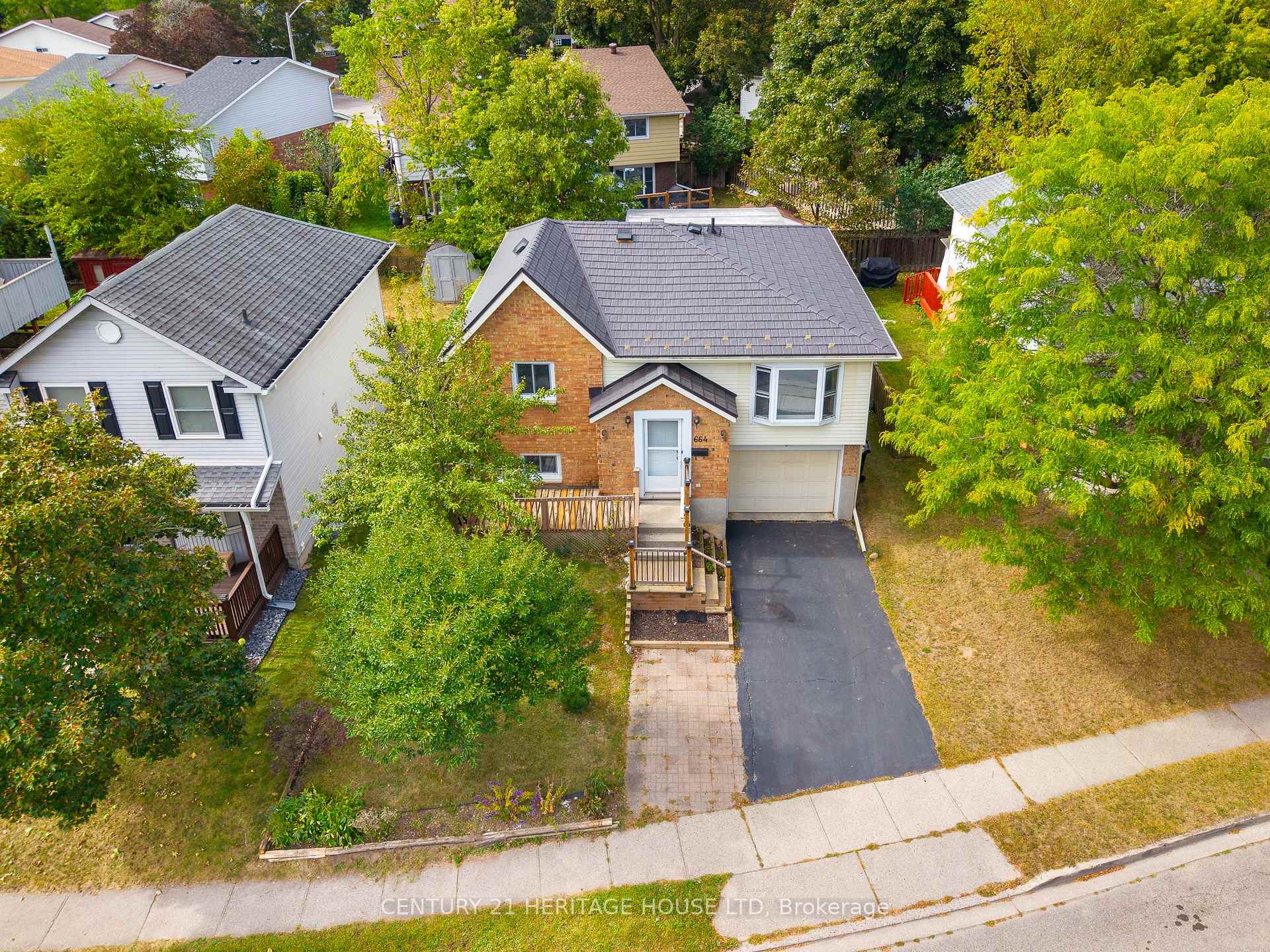 Photo 35 of 664 Hillview Road, Cambridge, Preston North — HOMEH