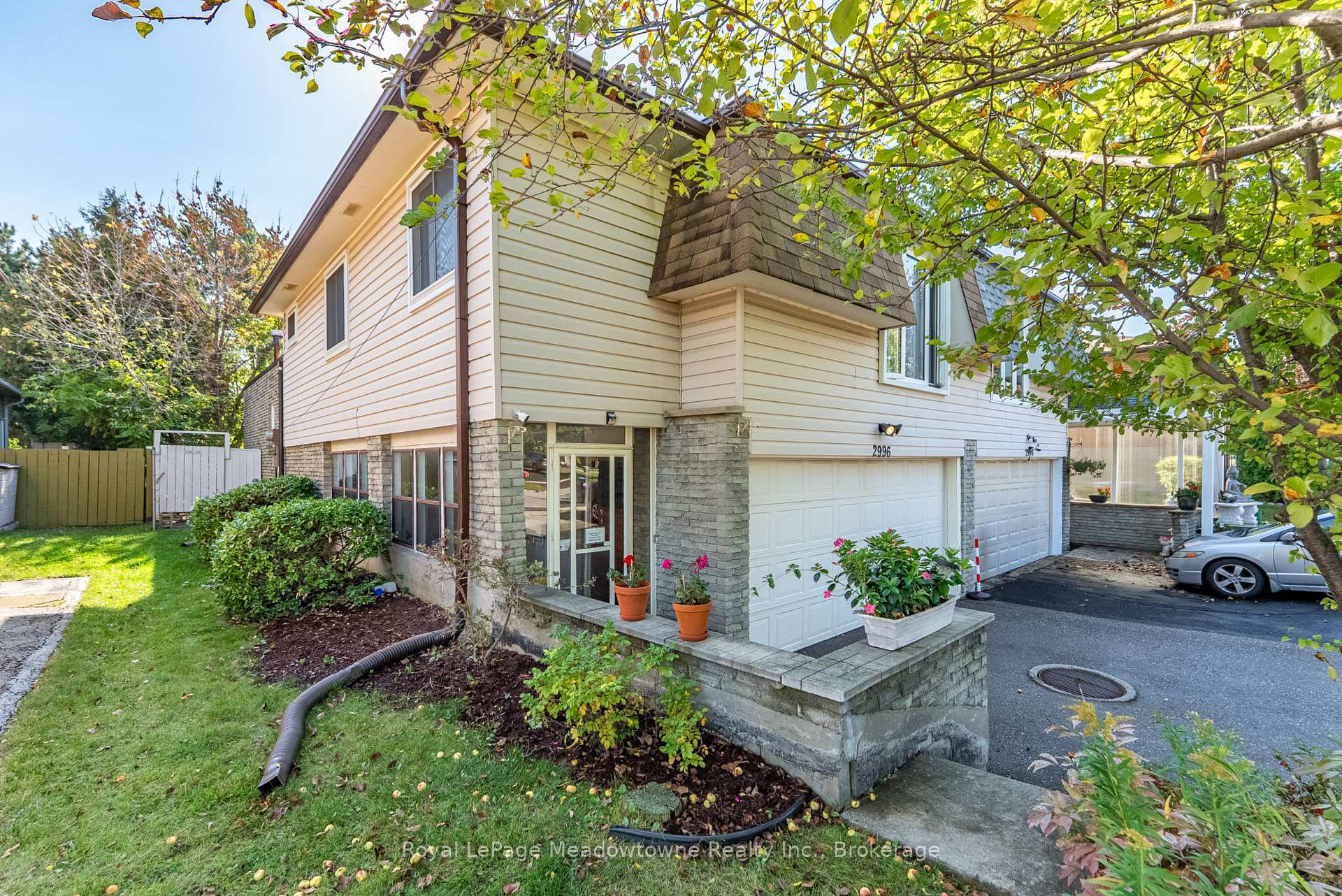 Photo 3 of 2996 Windjammer Road, Mississauga, Erin Mills — HOMEH
