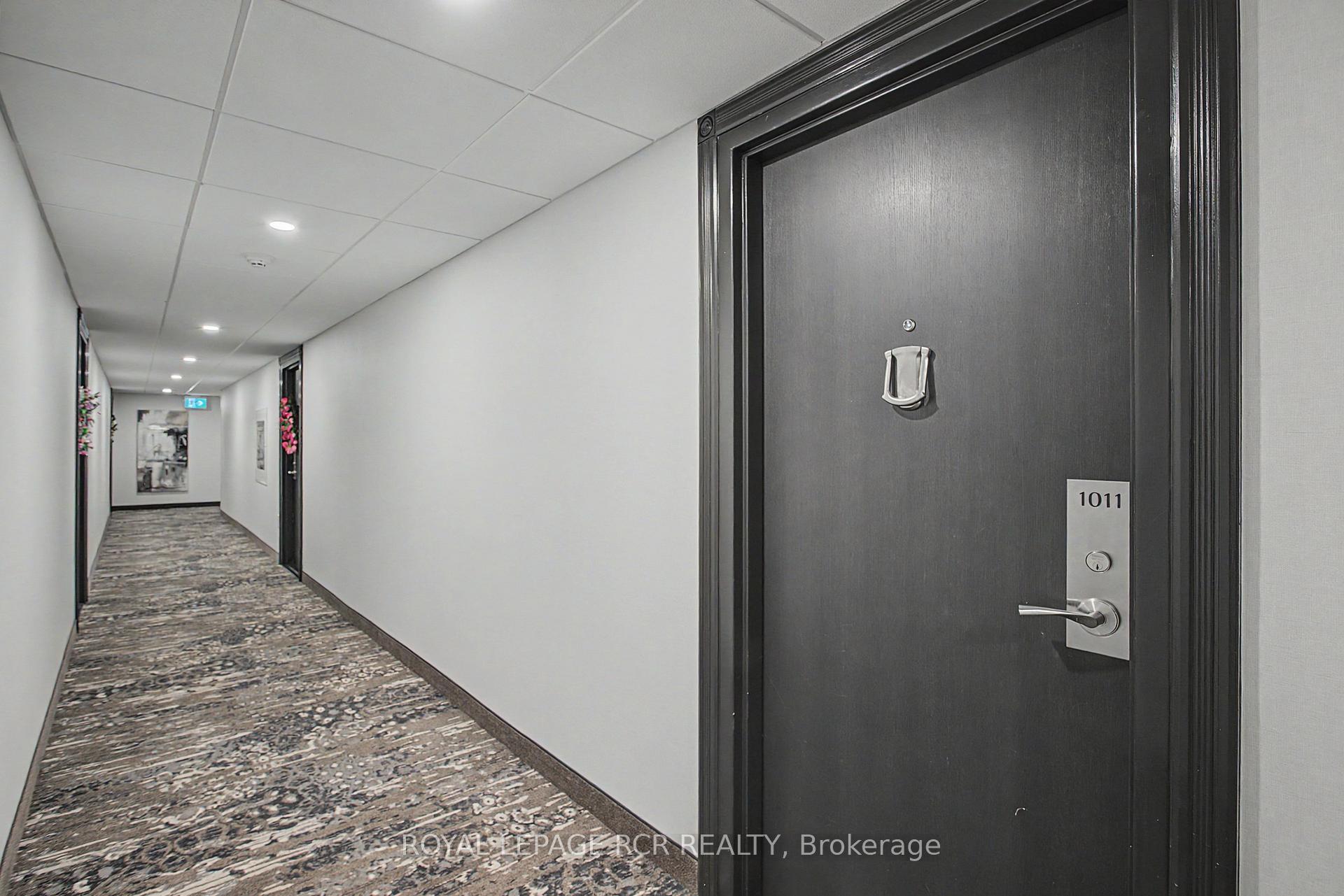 Photo 5 of Unit 1011, 40 William Roe Boulevard, Newmarket, Central Newmarket — HOMEH